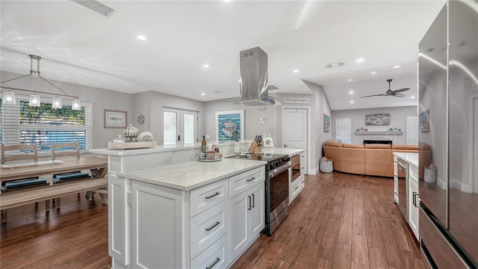 Image 23 of 64 For 4609 33 Avenue