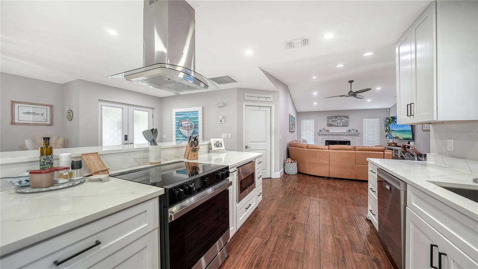 Image 25 of 64 For 4609 33 Avenue