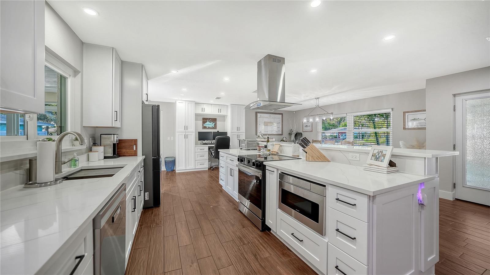 Image 26 of 64 For 4609 33 Avenue