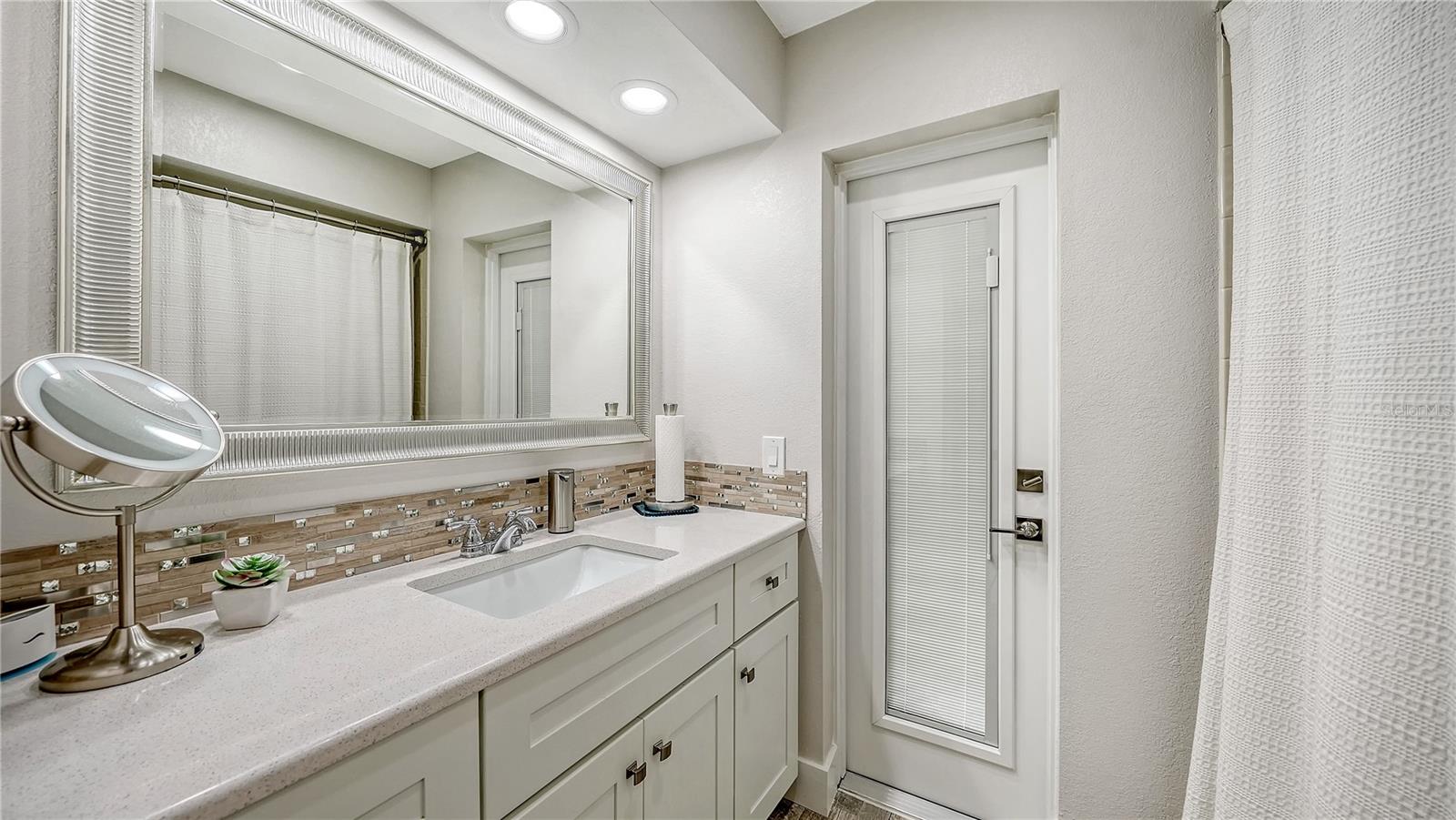 Image 40 of 64 For 4609 33 Avenue