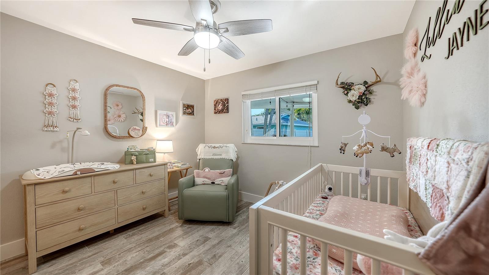 Image 41 of 64 For 4609 33 Avenue