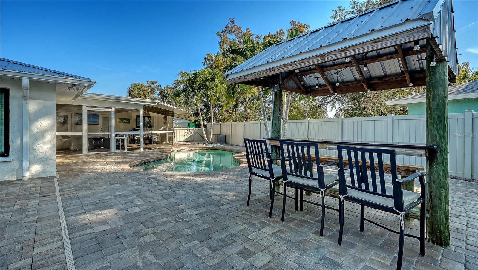 Image 55 of 64 For 4609 33 Avenue