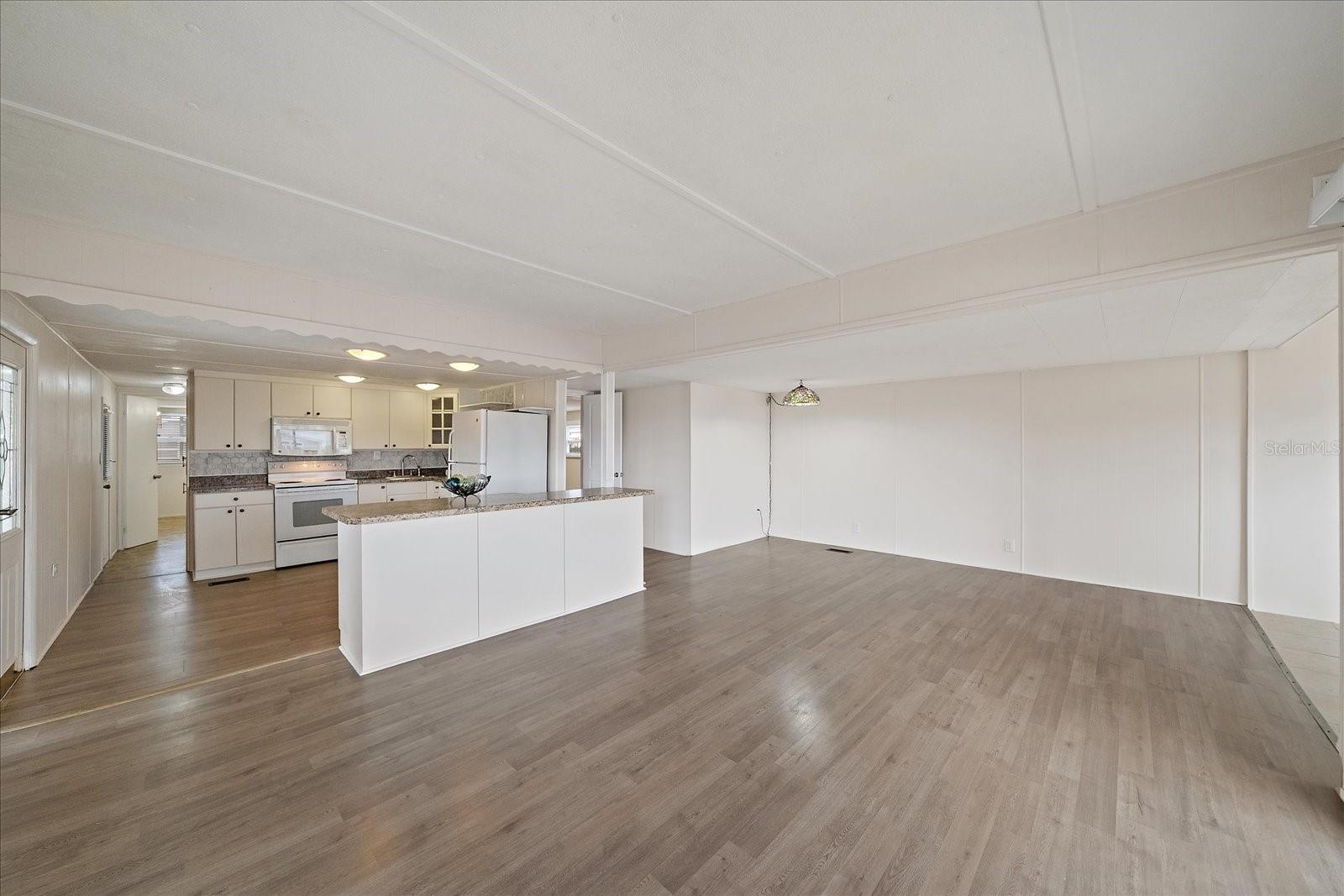 Image 11 of 32 For 232 Bimini Drive