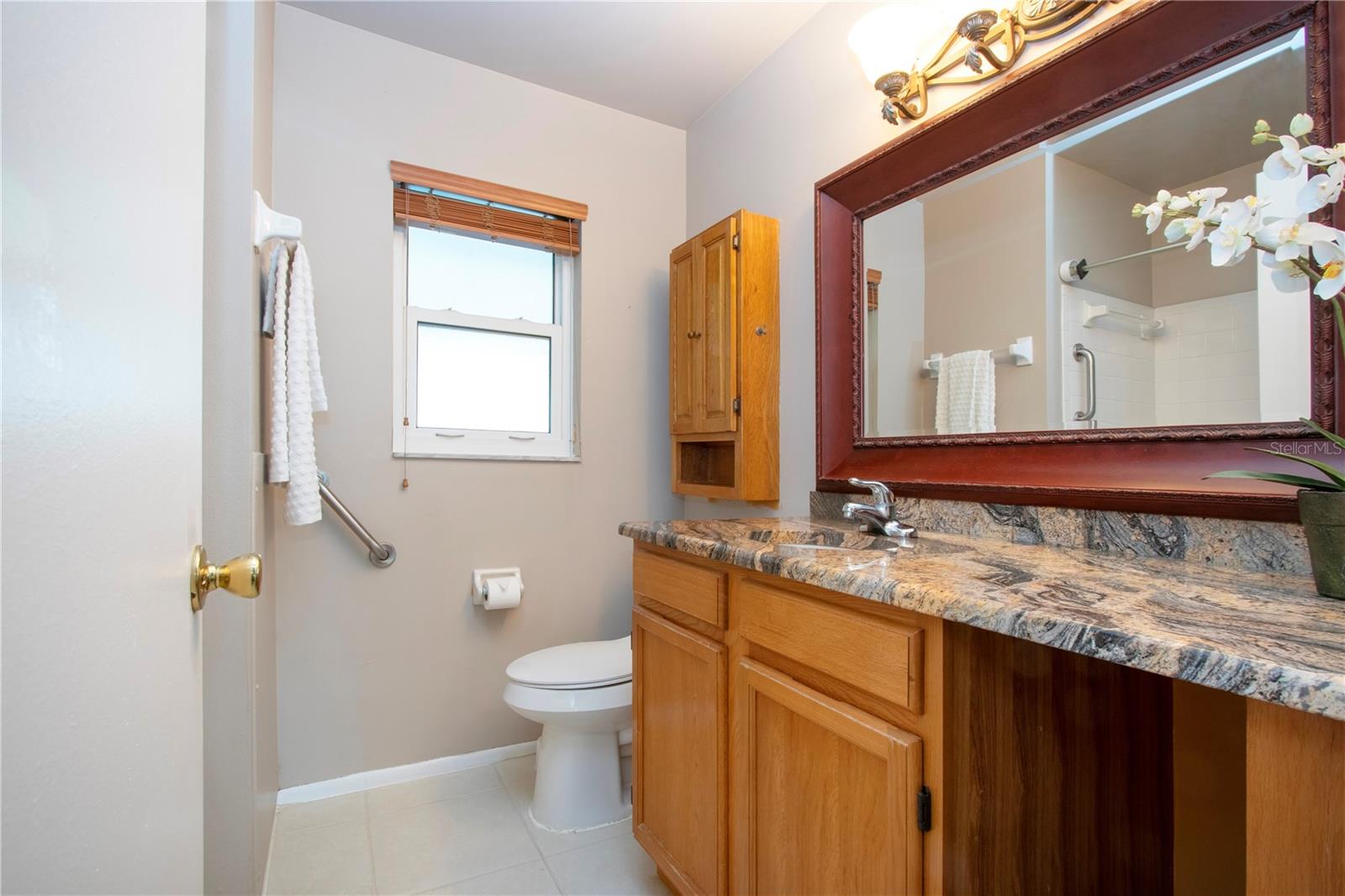 Image 35 of 67 For 390 301 Boulevard W 2c