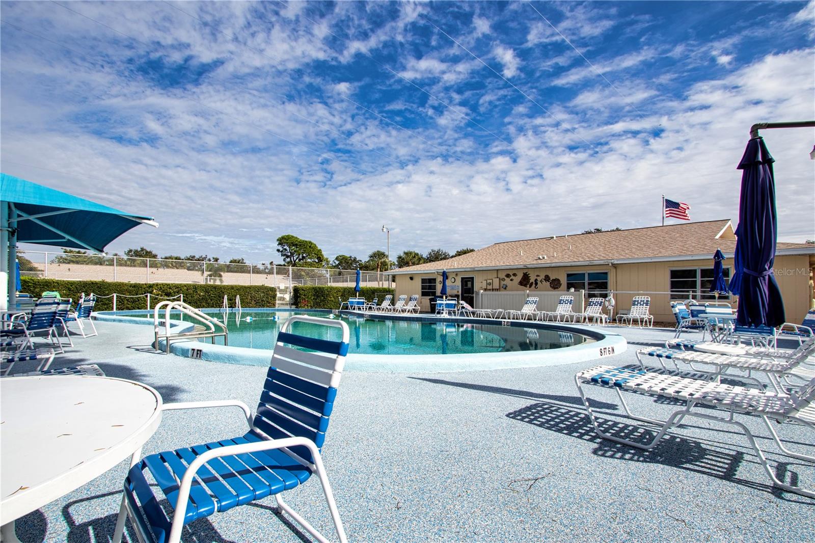 Image 53 of 67 For 390 301 Boulevard W 2c