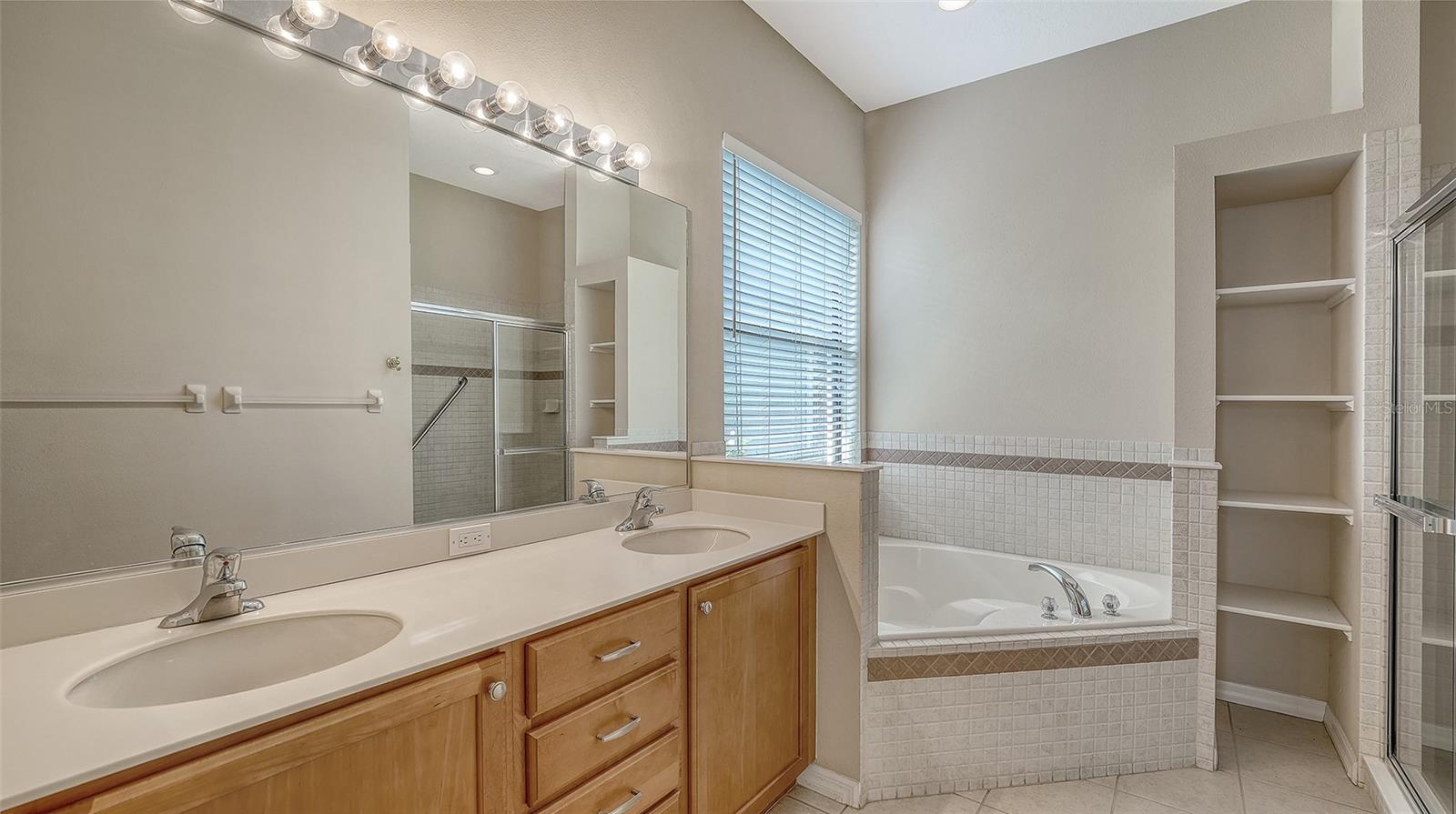 Image 29 of 68 For 8146 Indigo Ridge Terrace