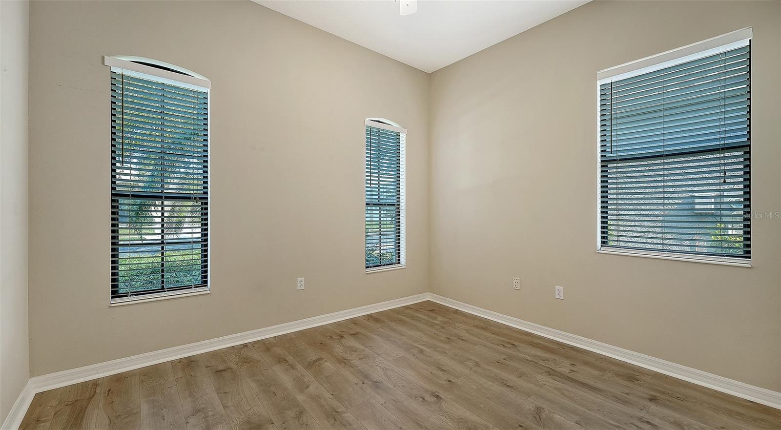 Image 36 of 68 For 8146 Indigo Ridge Terrace