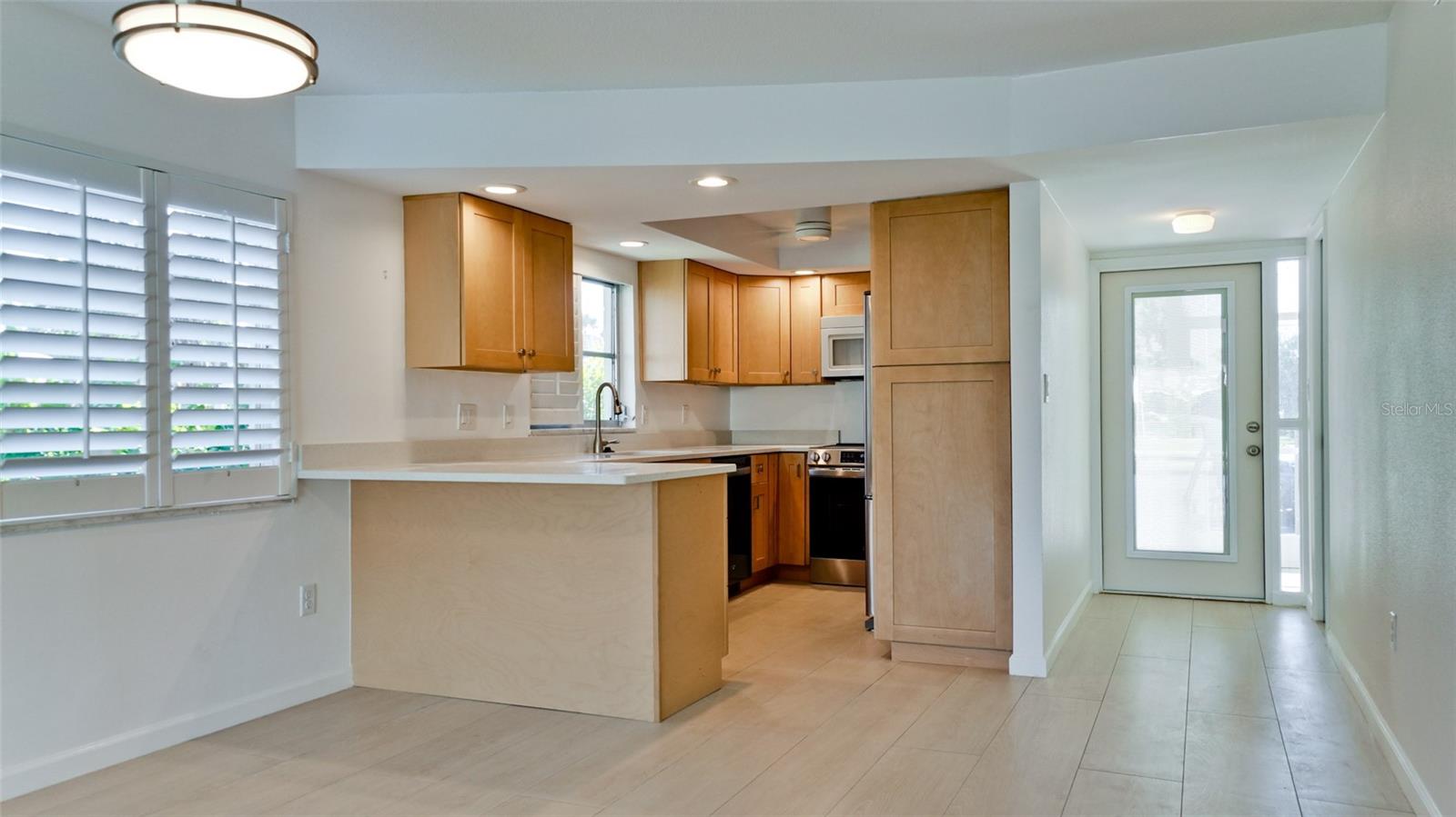 Image 11 of 57 For 6700 Gulf Of Mexico Drive 139