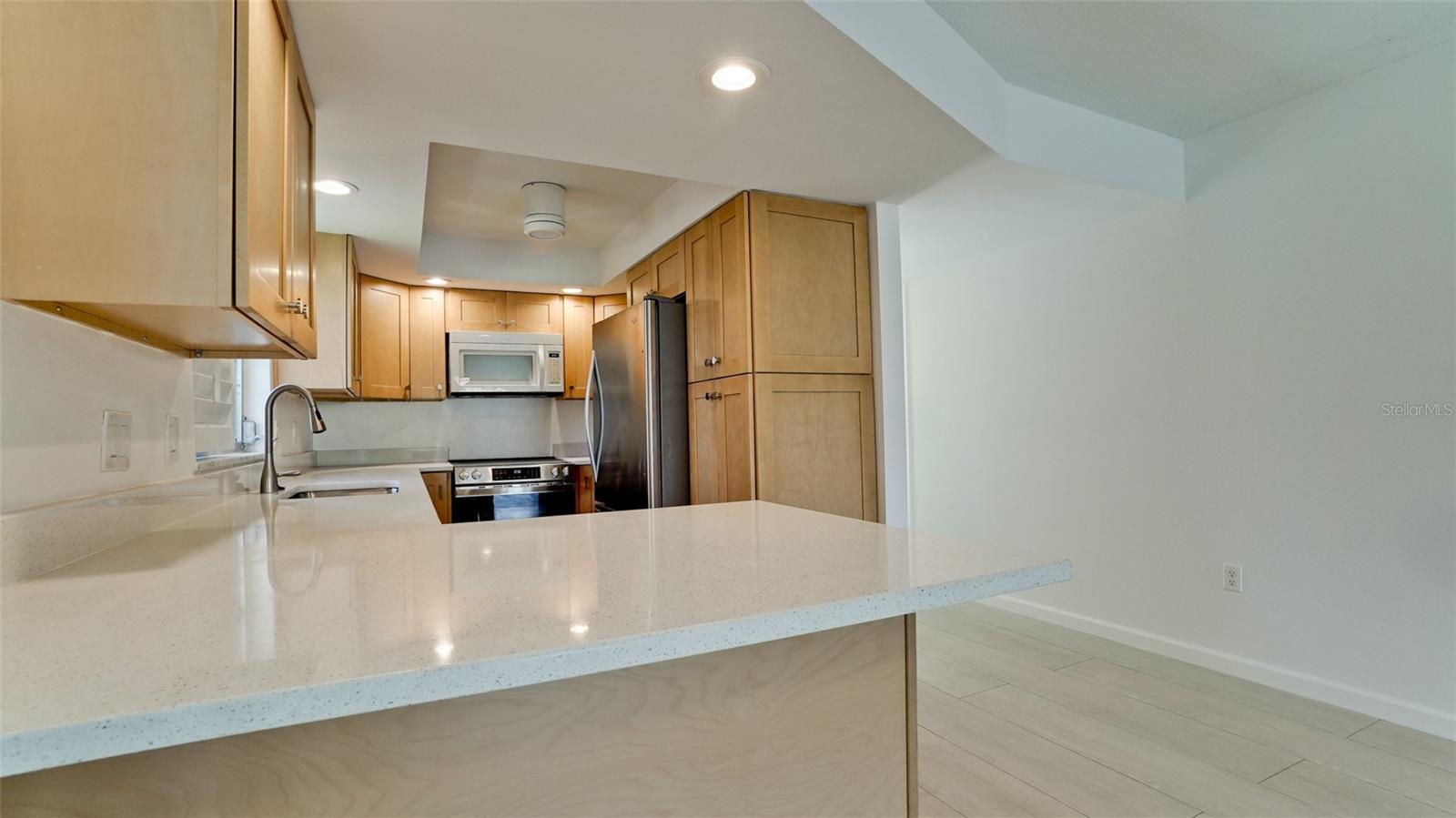 Image 12 of 57 For 6700 Gulf Of Mexico Drive 139