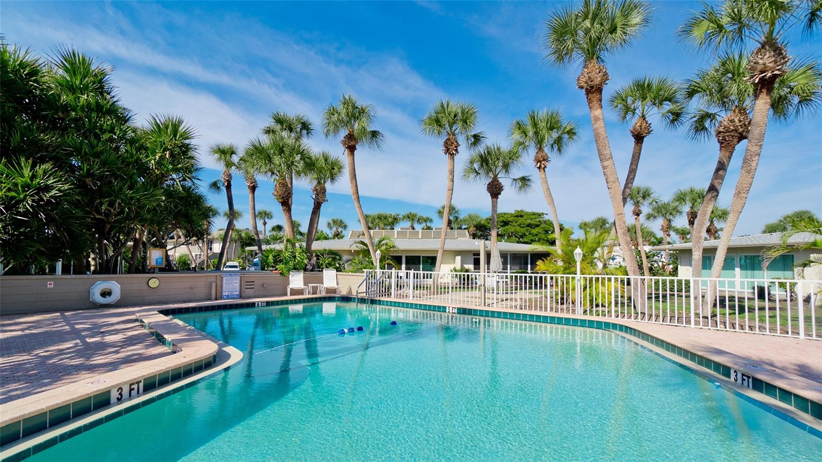 Image 33 of 57 For 6700 Gulf Of Mexico Drive 139