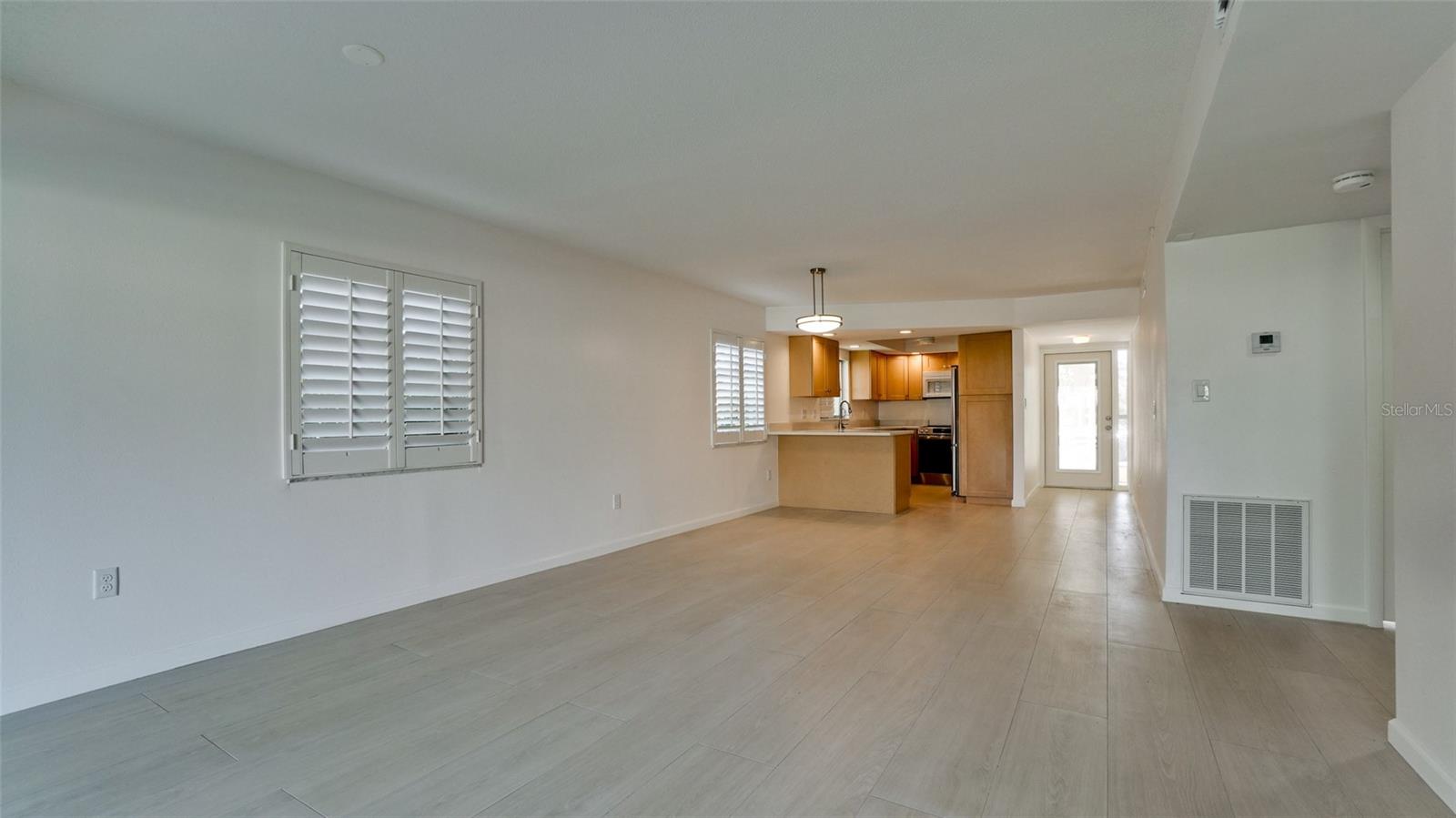 Image 9 of 57 For 6700 Gulf Of Mexico Drive 139