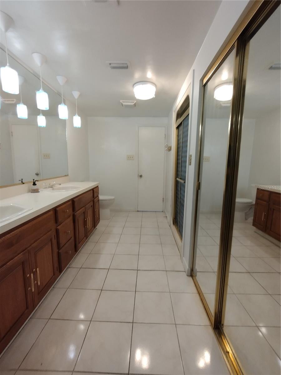 Image 21 of 100 For 312 Cornelius Circle