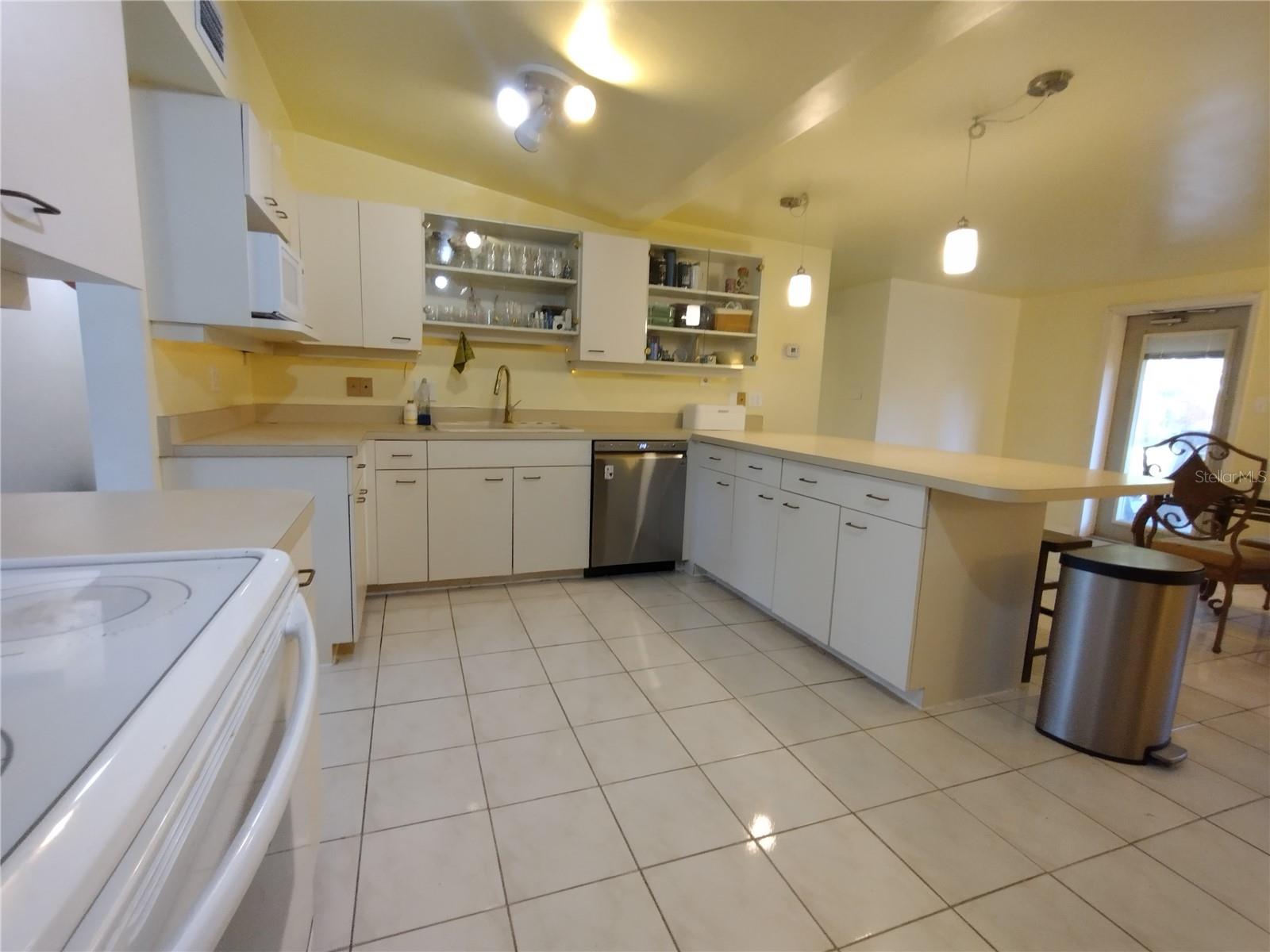 Image 30 of 100 For 312 Cornelius Circle