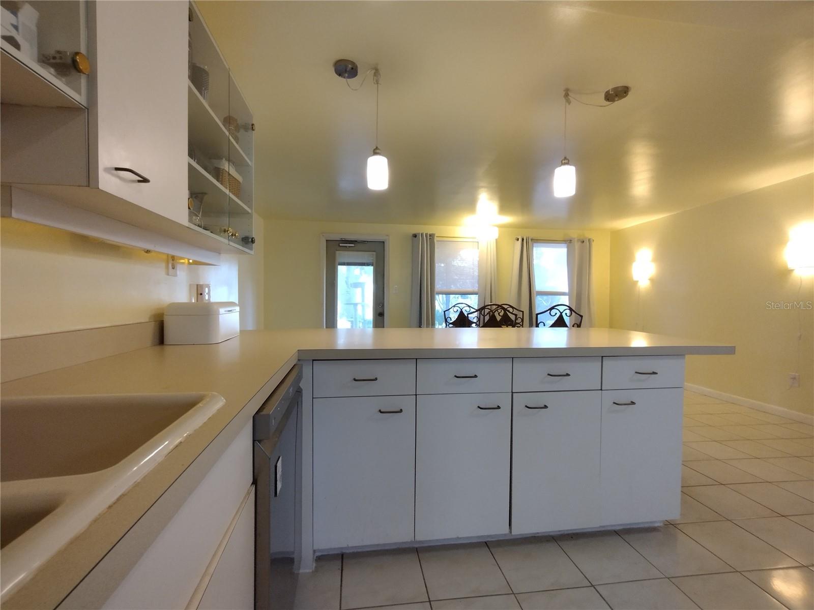 Image 36 of 100 For 312 Cornelius Circle