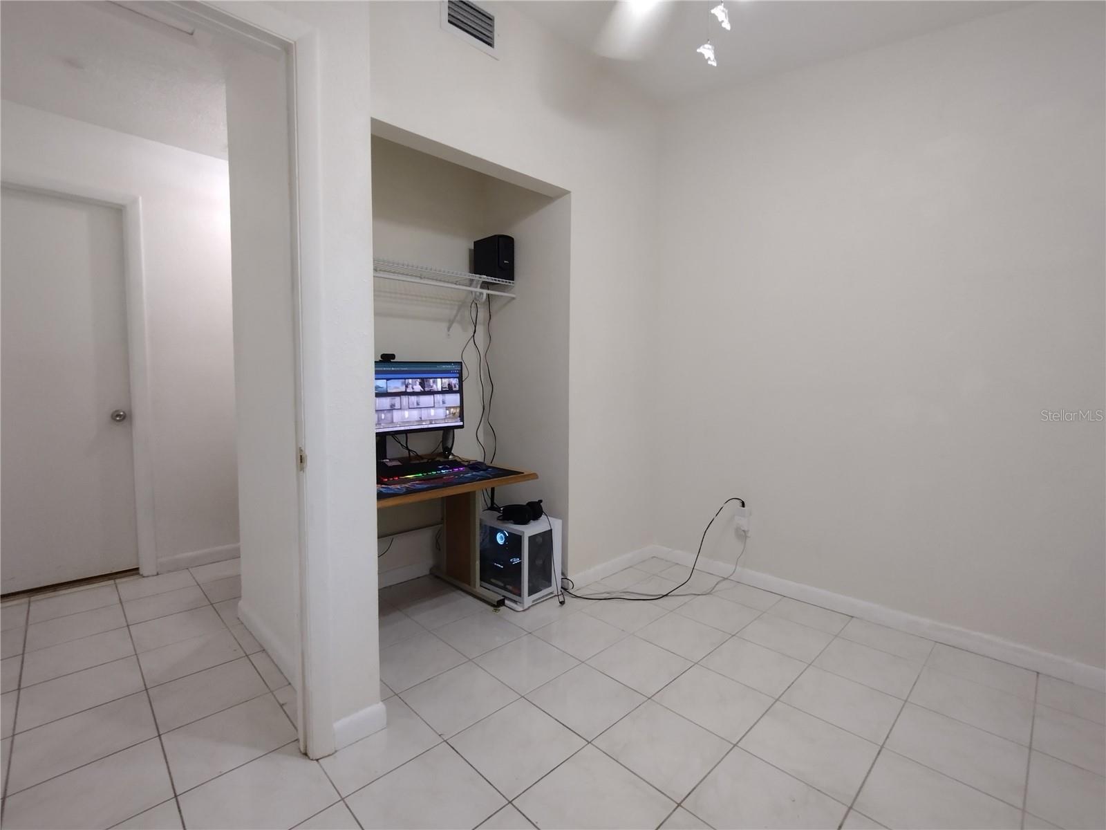 Image 54 of 100 For 312 Cornelius Circle