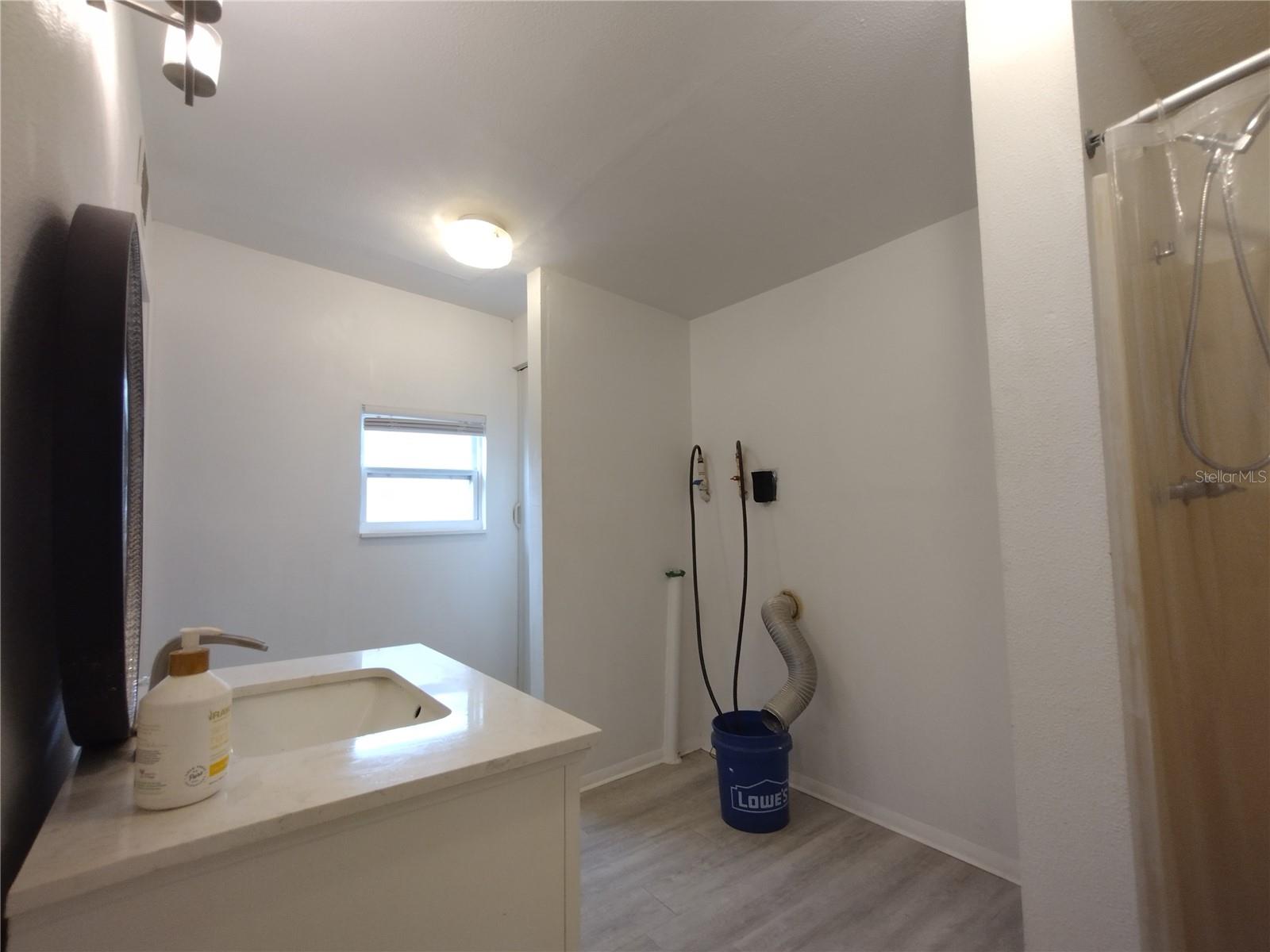 Image 81 of 100 For 312 Cornelius Circle