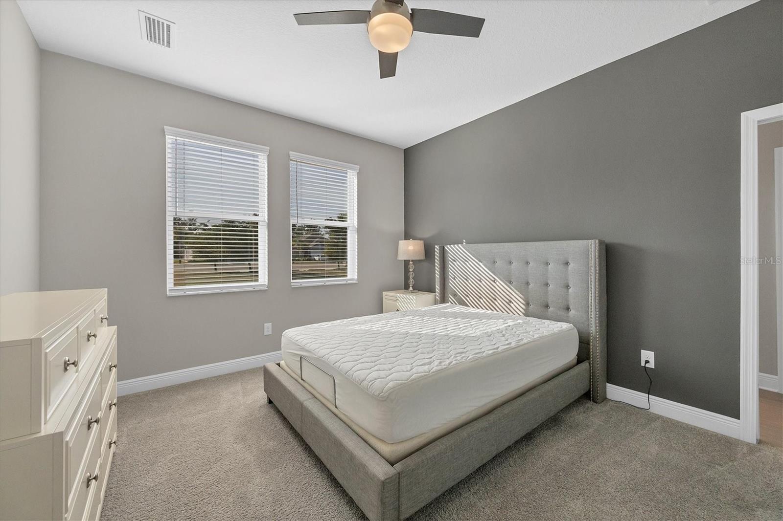 Image 18 of 35 For 6030 Amberly Drive