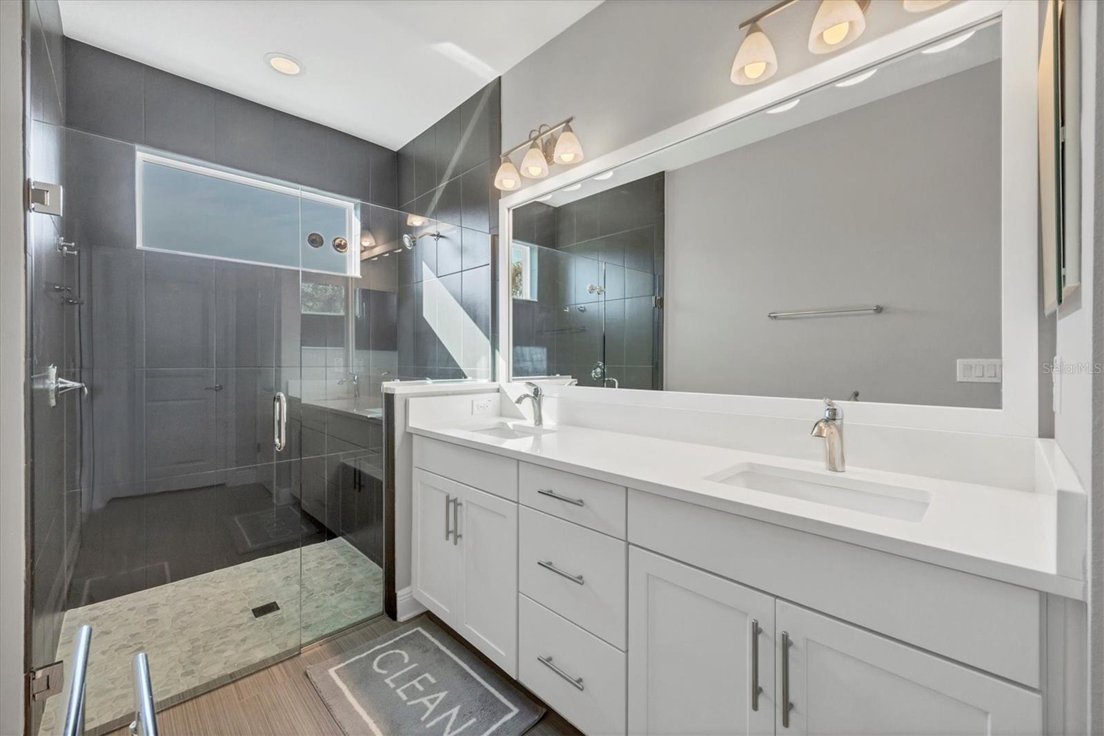 Image 21 of 35 For 6030 Amberly Drive