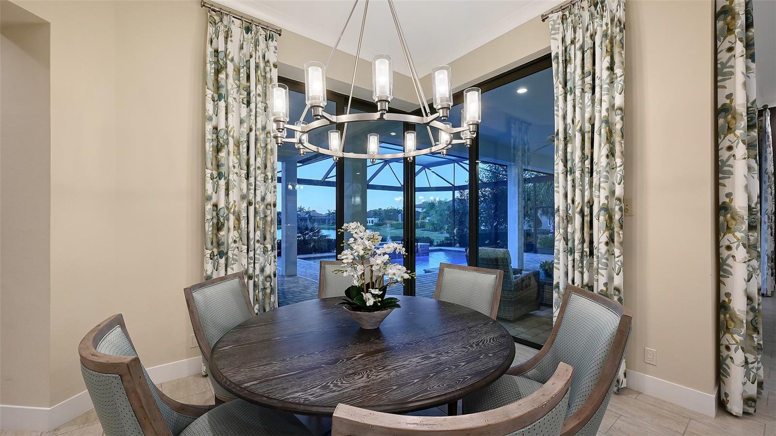 Image 13 of 72 For 16622 Kendleshire Terrace