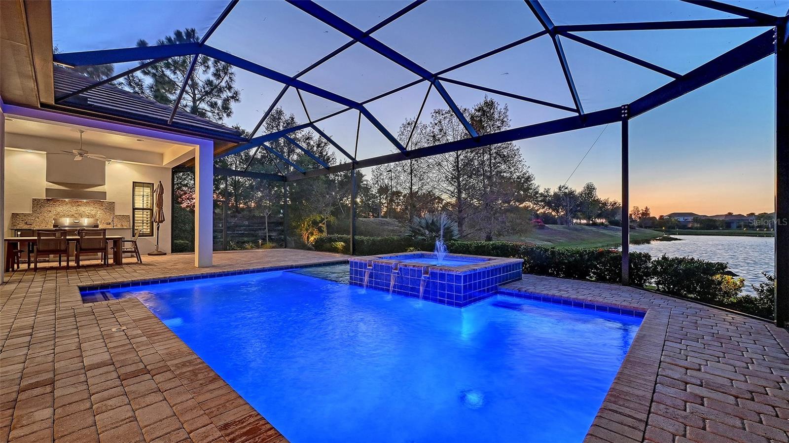 Image 31 of 72 For 16622 Kendleshire Terrace