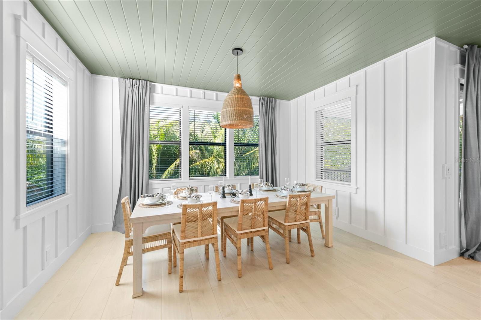 Image 12 of 85 For 211 Grant Drive