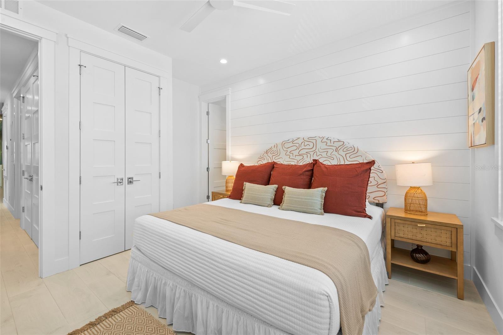 Image 22 of 85 For 211 Grant Drive