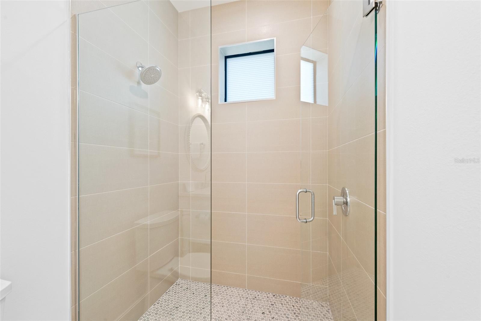 Image 25 of 85 For 211 Grant Drive