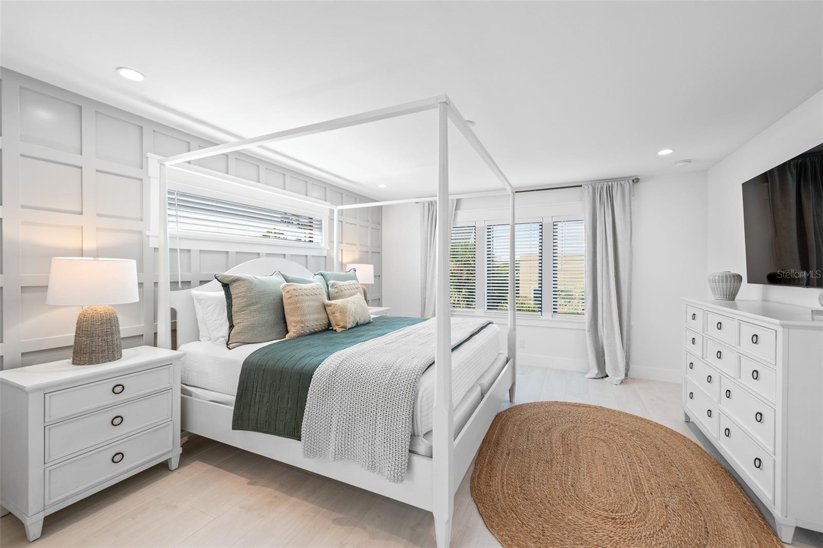 Image 40 of 85 For 211 Grant Drive