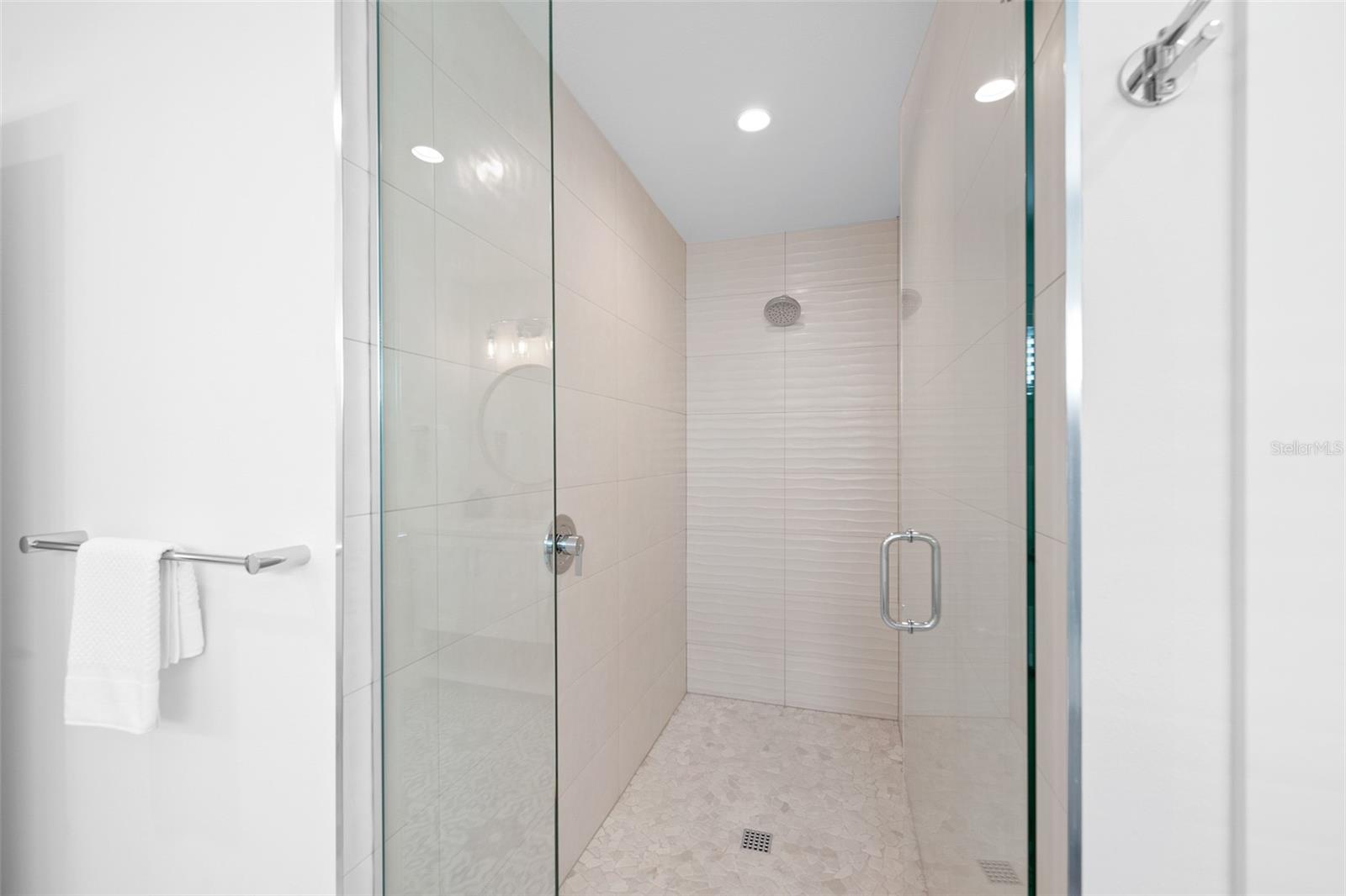 Image 42 of 85 For 211 Grant Drive