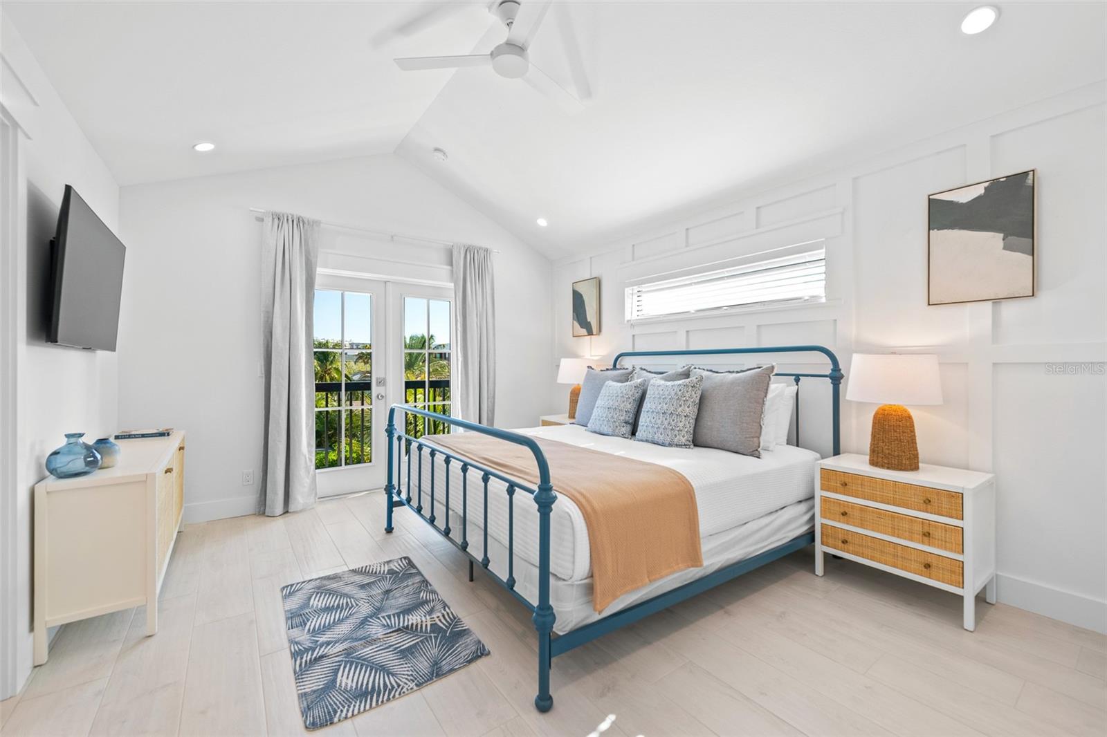 Image 49 of 85 For 211 Grant Drive