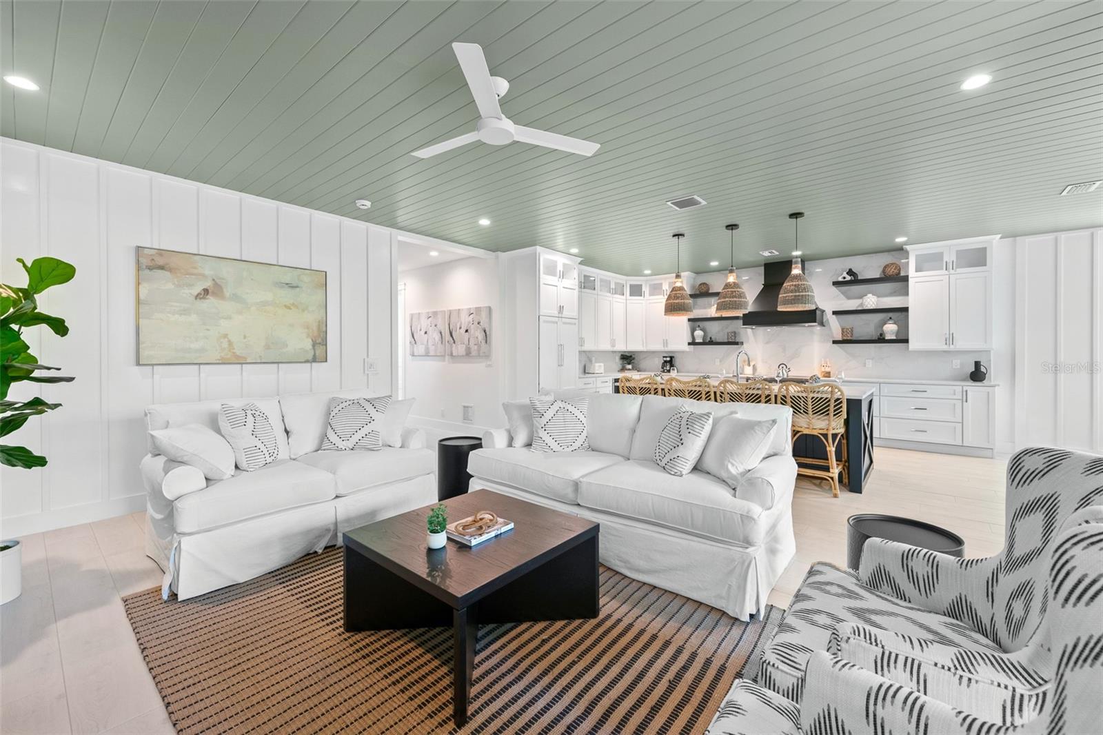 Image 6 of 85 For 211 Grant Drive