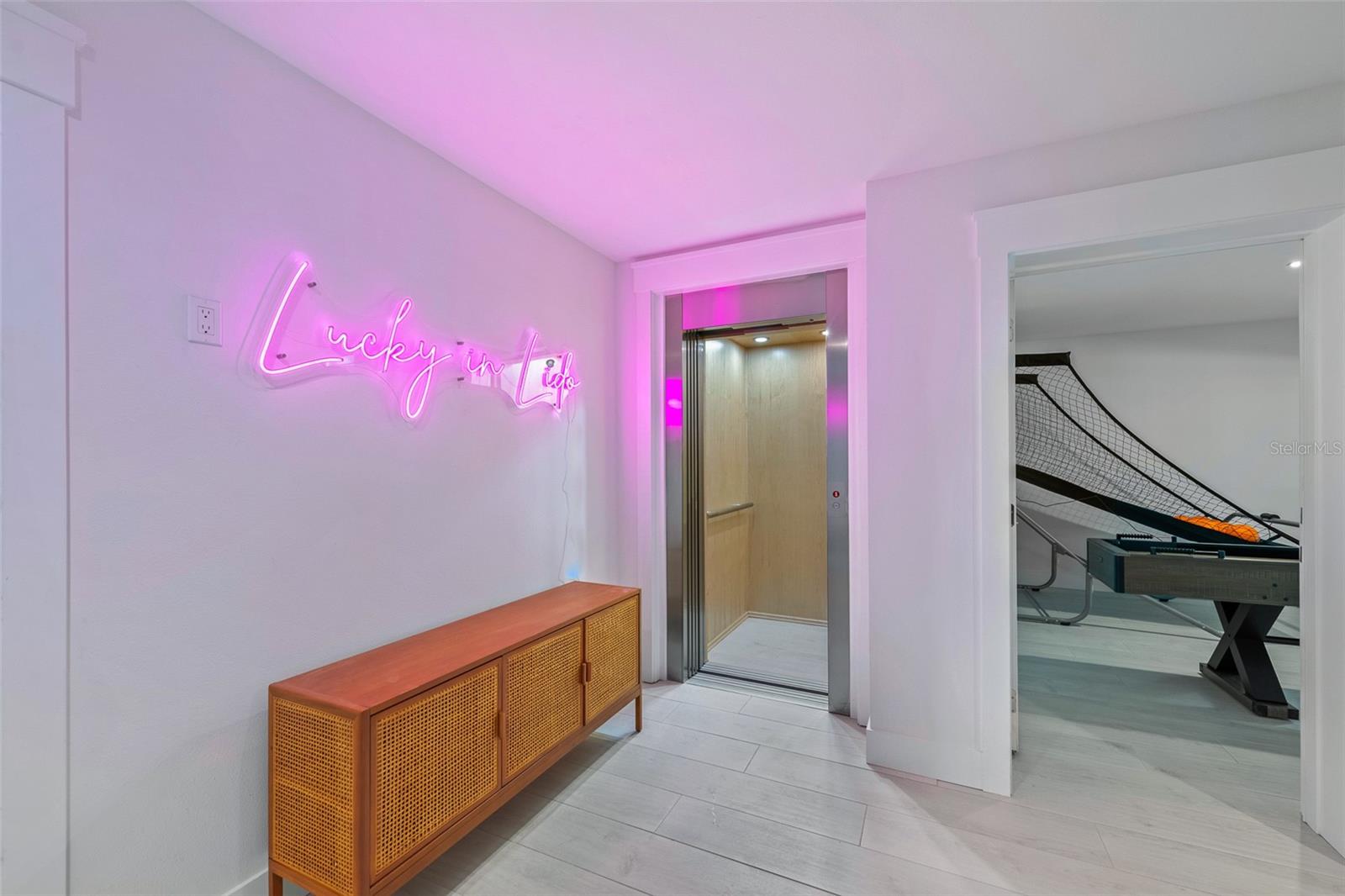 Image 63 of 85 For 211 Grant Drive