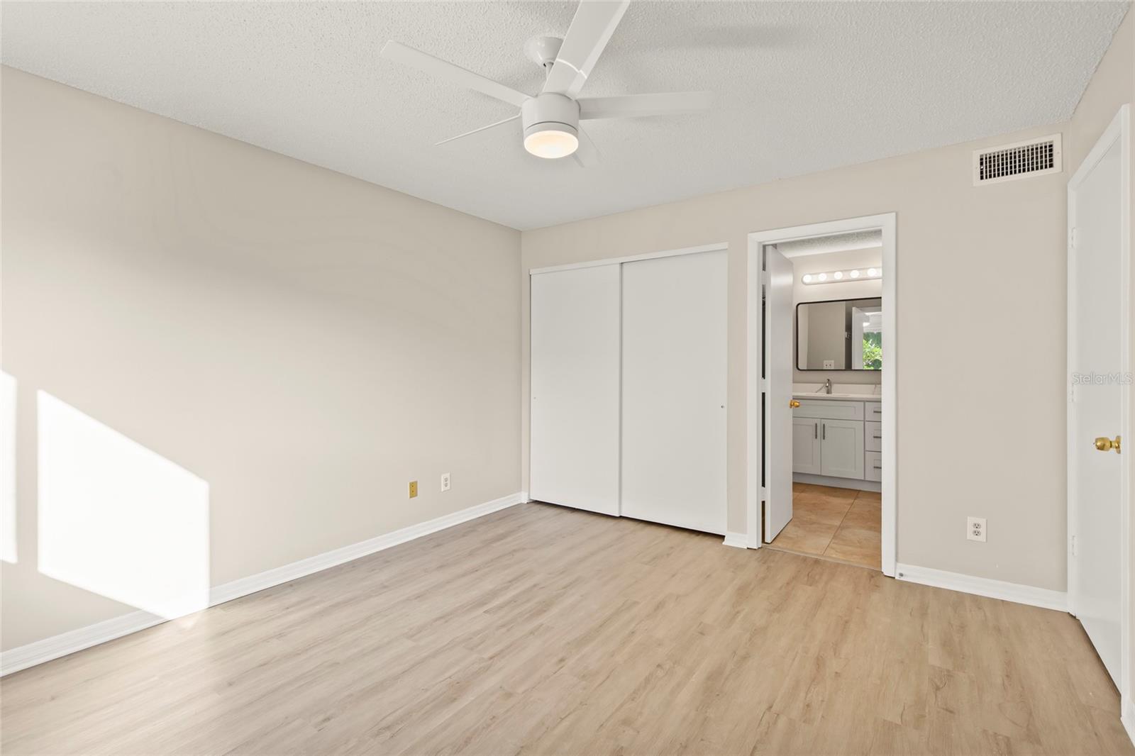 Image 11 of 20 For 6033 34th Street W 83