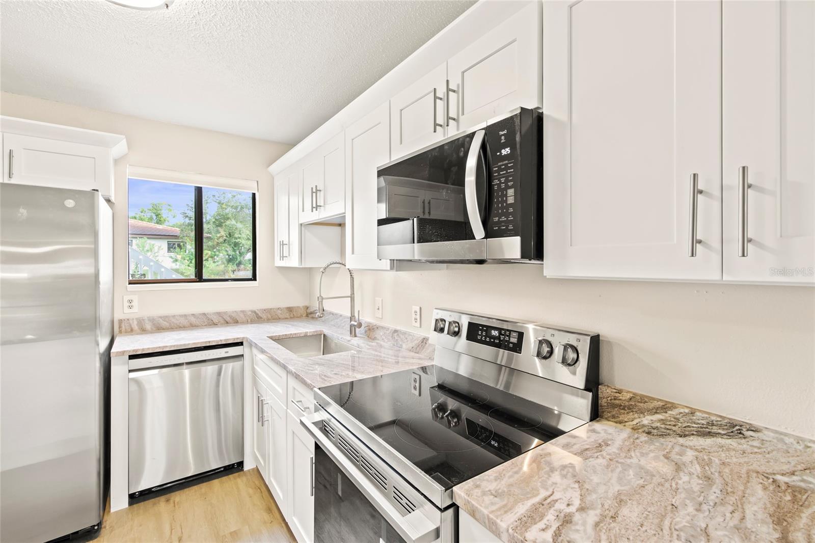 Image 5 of 20 For 6033 34th Street W 83