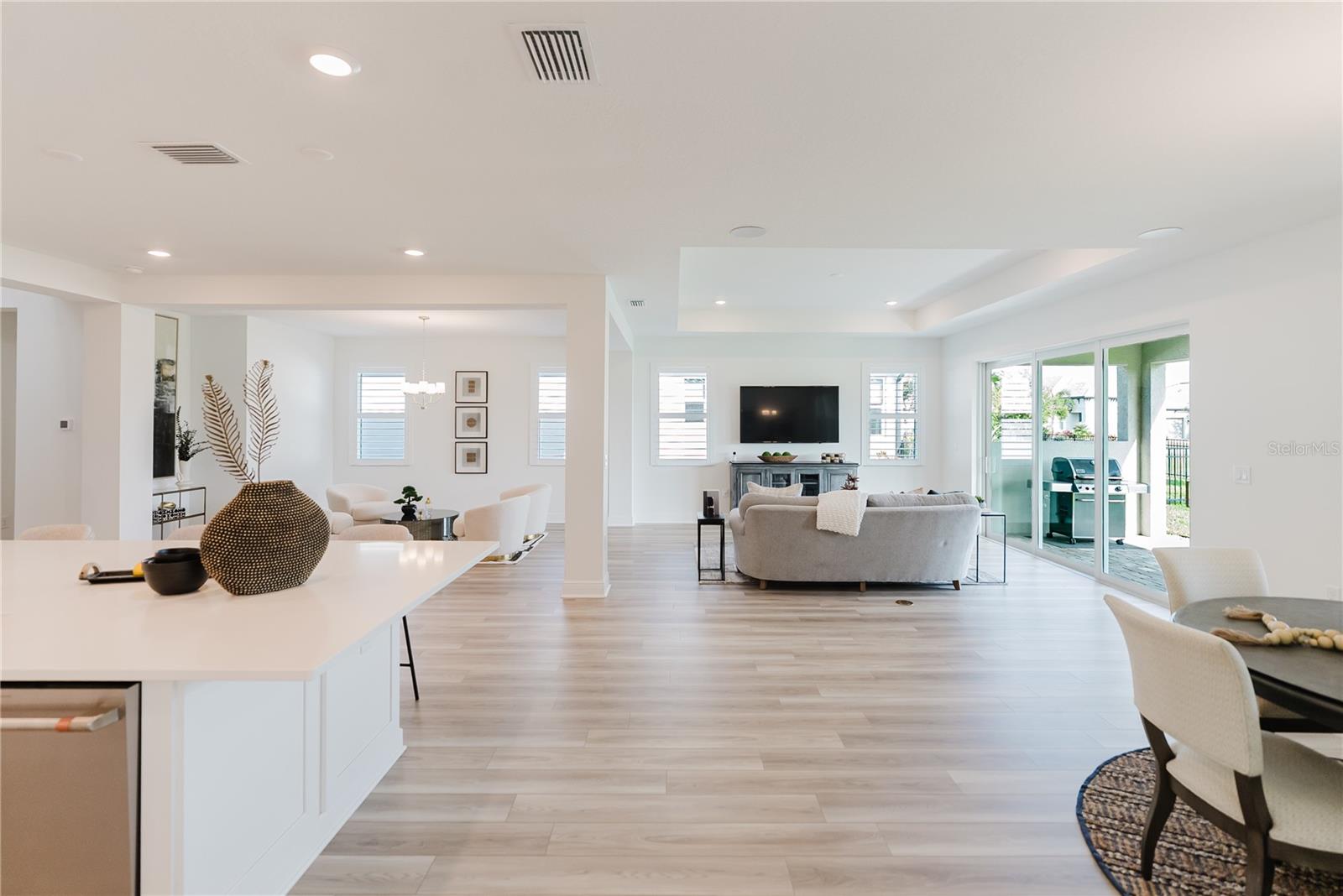 Image 14 of 87 For 4811 Honey Dew Lane