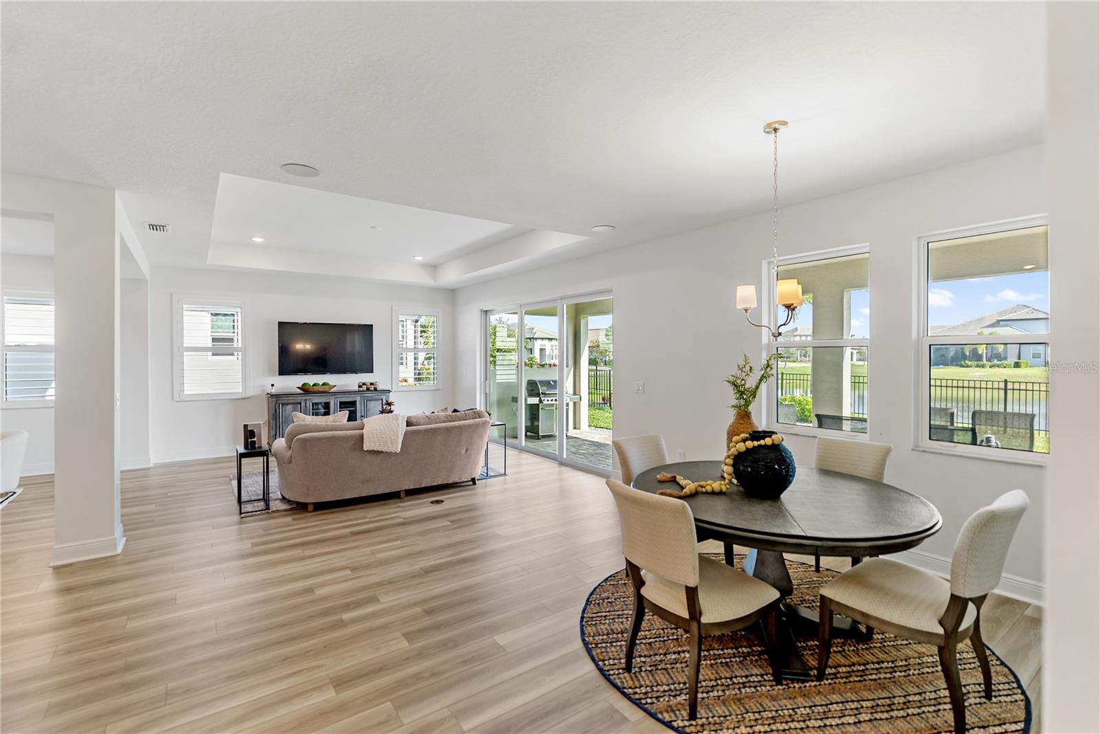 Image 15 of 87 For 4811 Honey Dew Lane