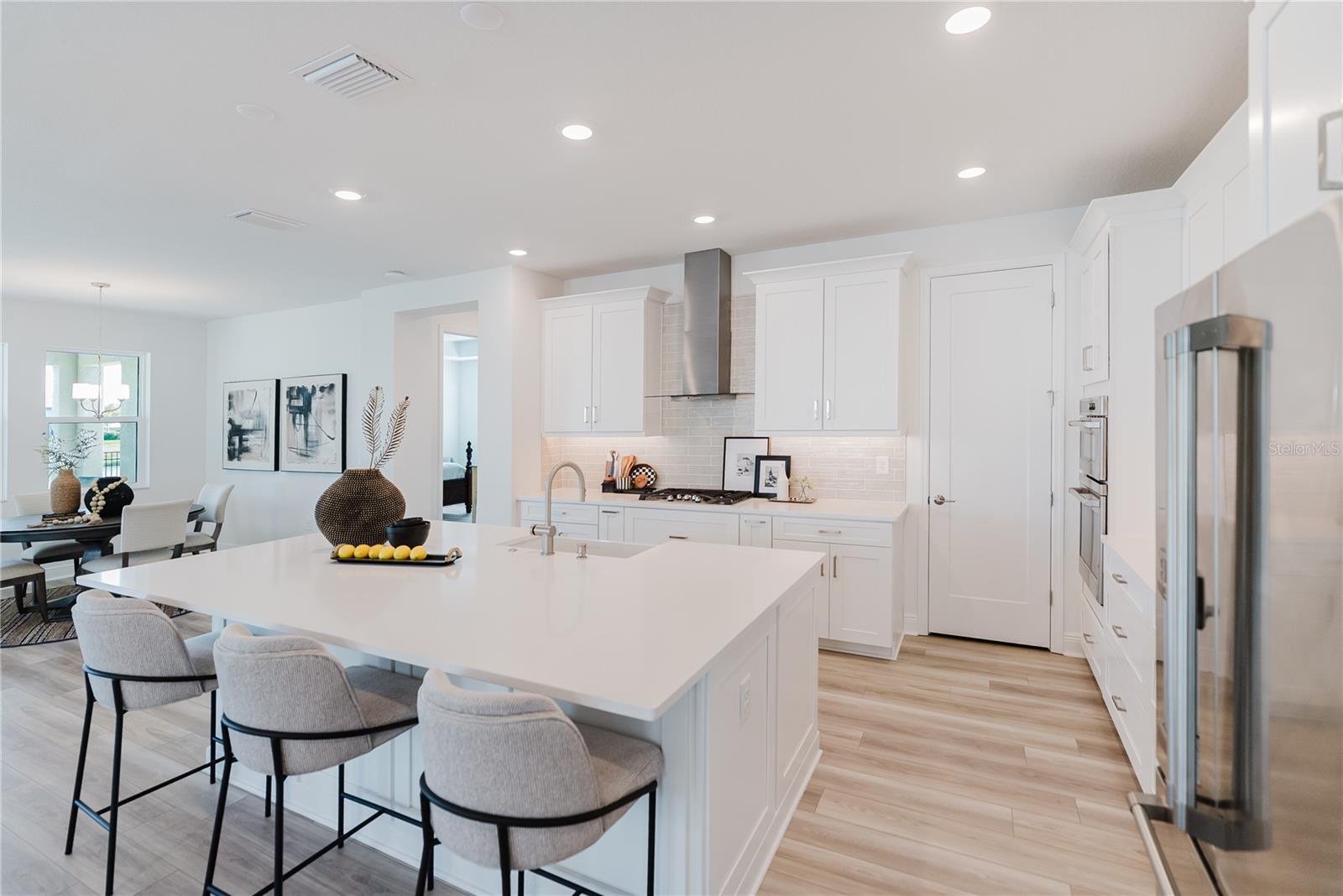 Image 16 of 87 For 4811 Honey Dew Lane