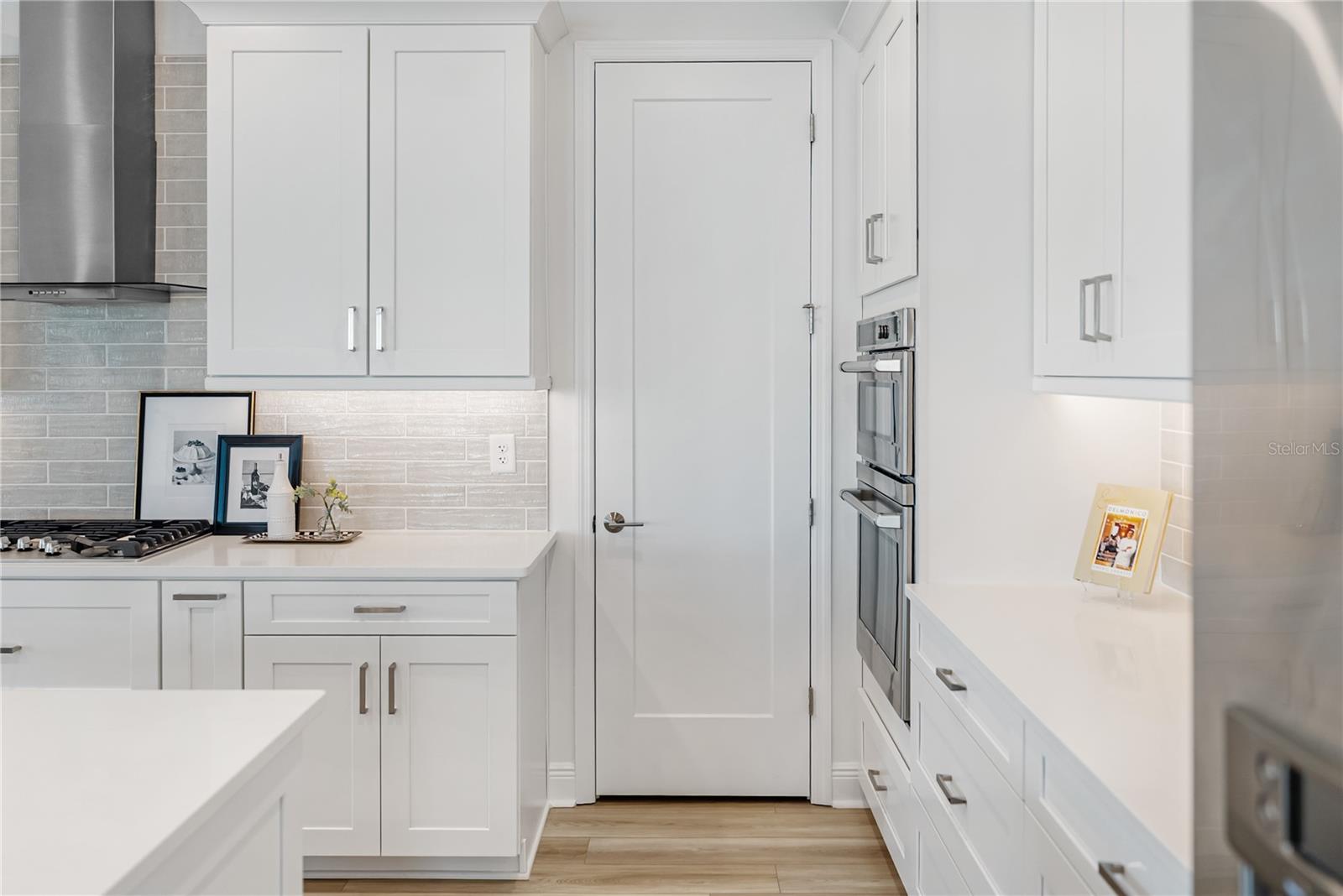 Image 30 of 87 For 4811 Honey Dew Lane