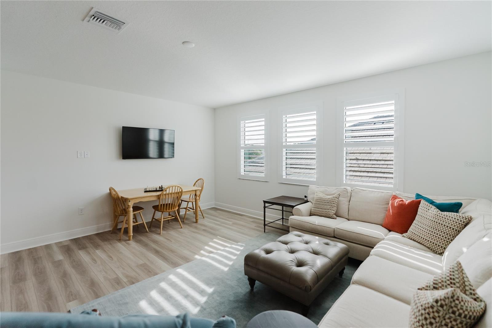 Image 40 of 87 For 4811 Honey Dew Lane