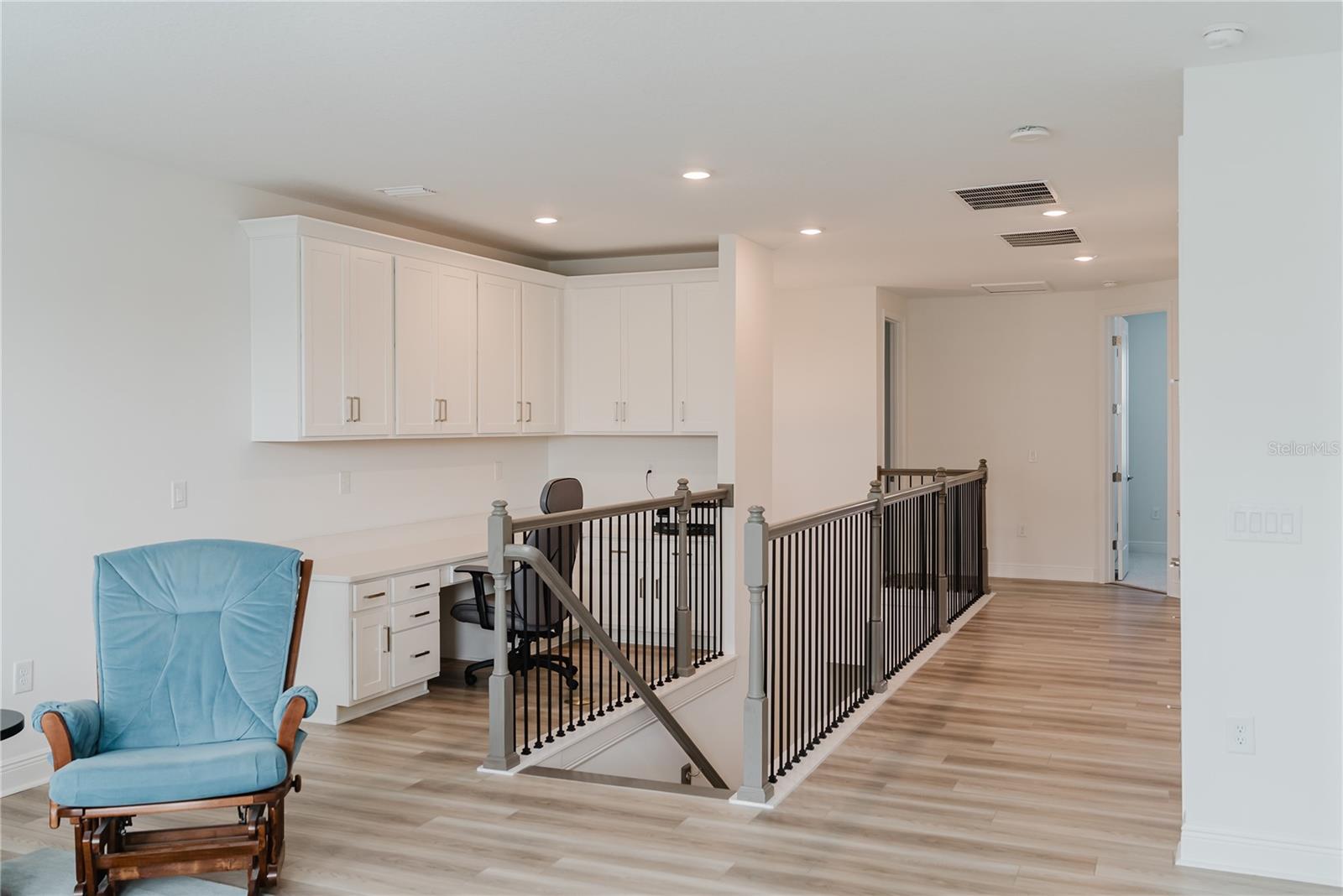 Image 44 of 87 For 4811 Honey Dew Lane