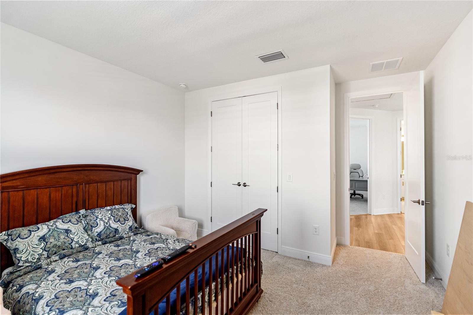 Image 46 of 87 For 4811 Honey Dew Lane