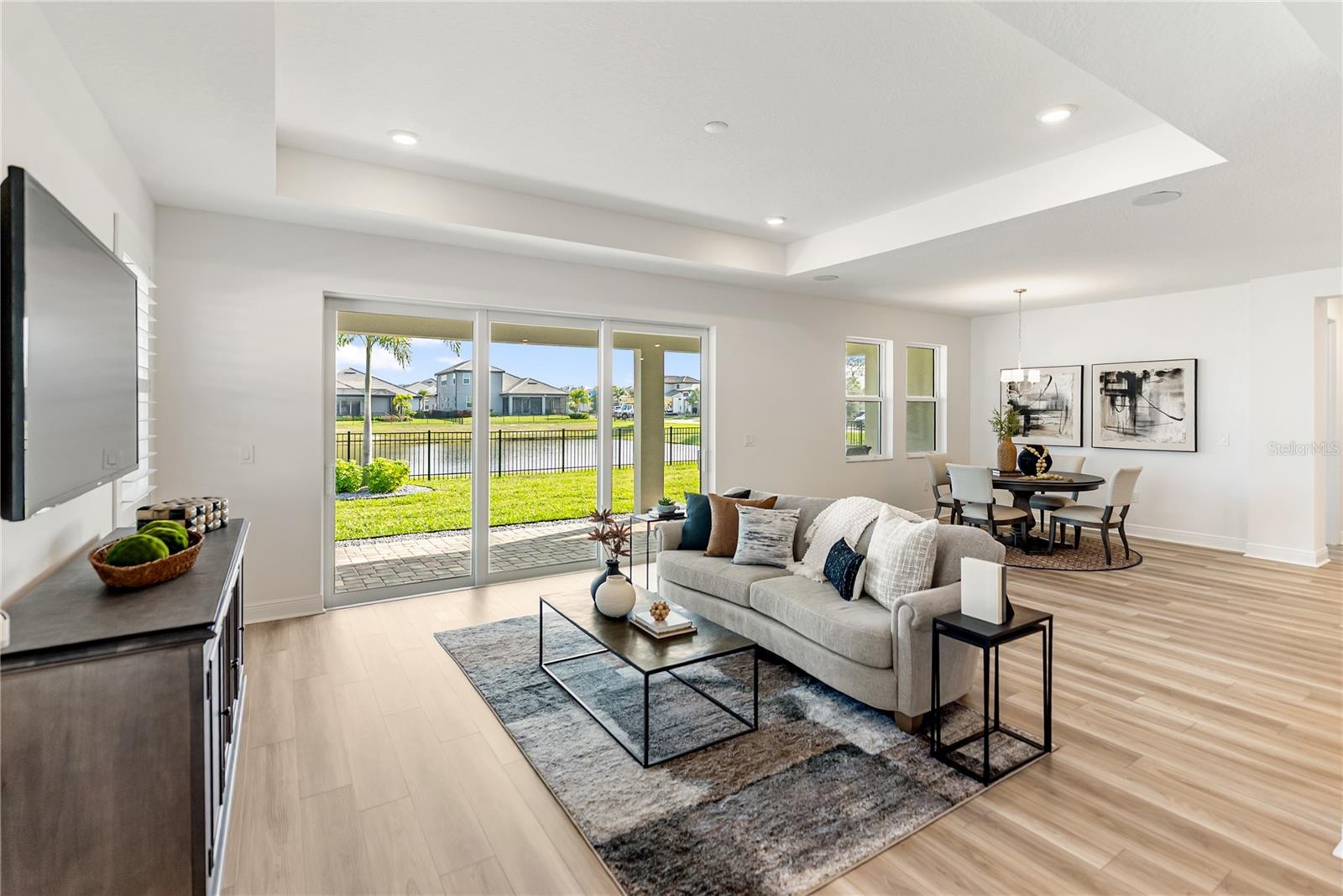 Image 7 of 87 For 4811 Honey Dew Lane