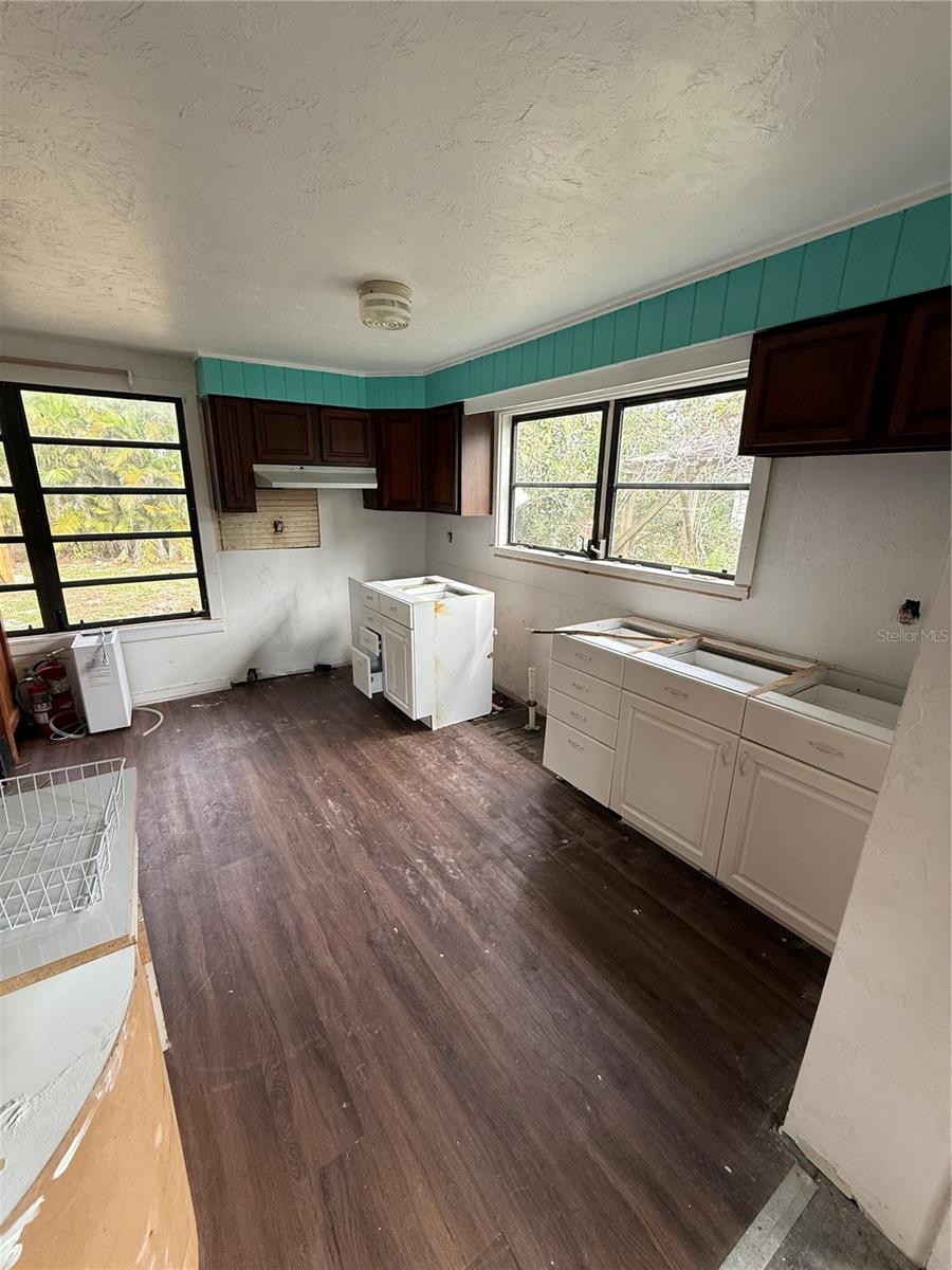 Image 18 of 23 For 4507 123rd Street W