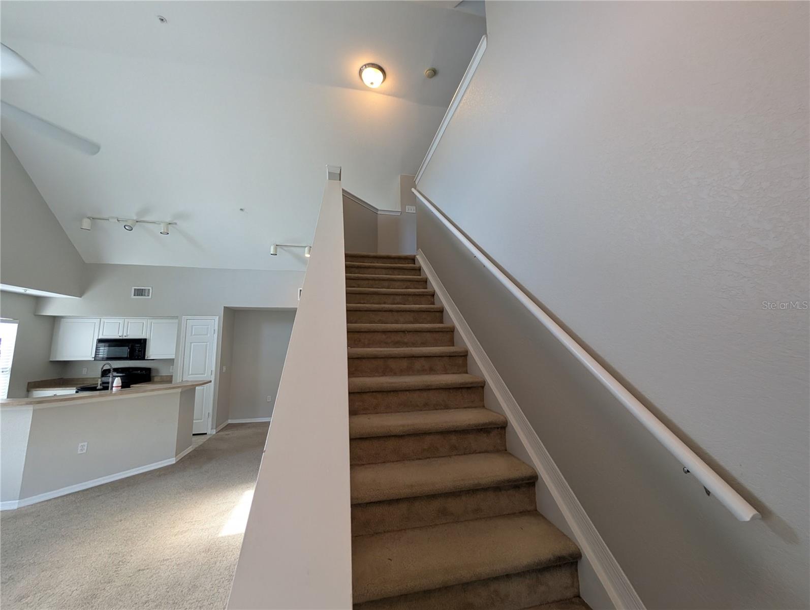 Image 10 of 12 For 5531 Rosehill Road 203