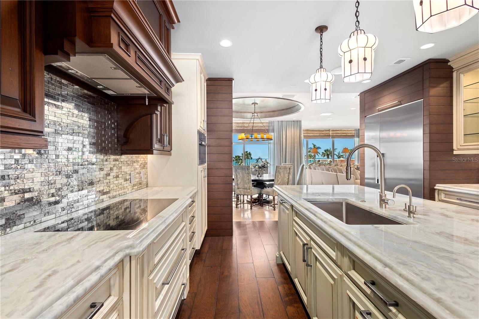 Image 12 of 16 For 2251 Gulf Of Mexico Drive 203