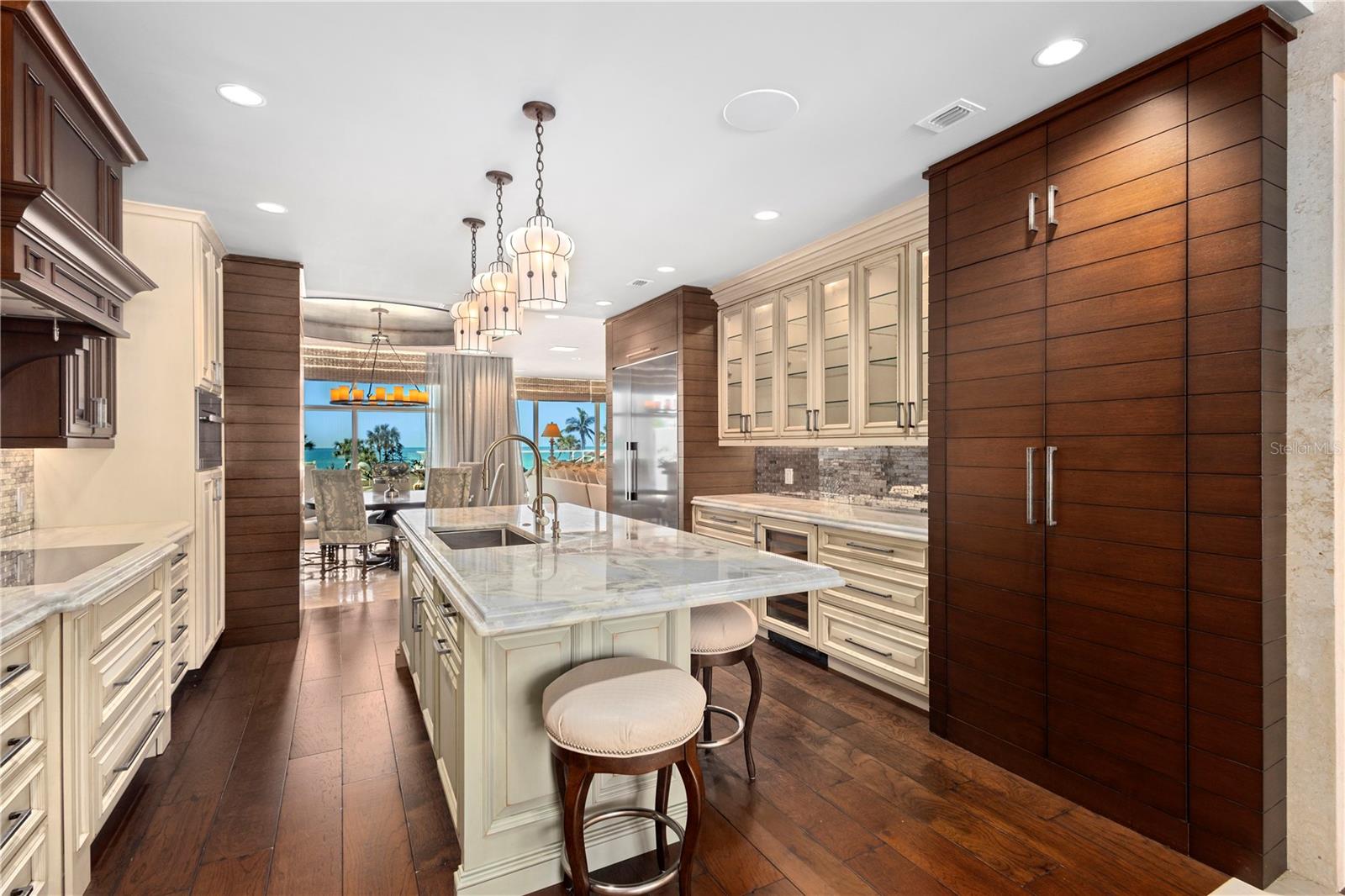 Image 13 of 16 For 2251 Gulf Of Mexico Drive 203