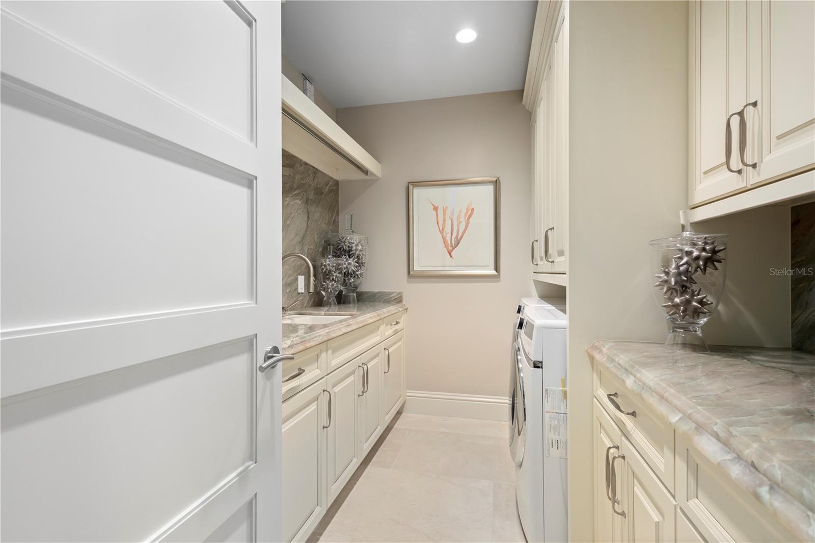 Image 16 of 16 For 2251 Gulf Of Mexico Drive 203