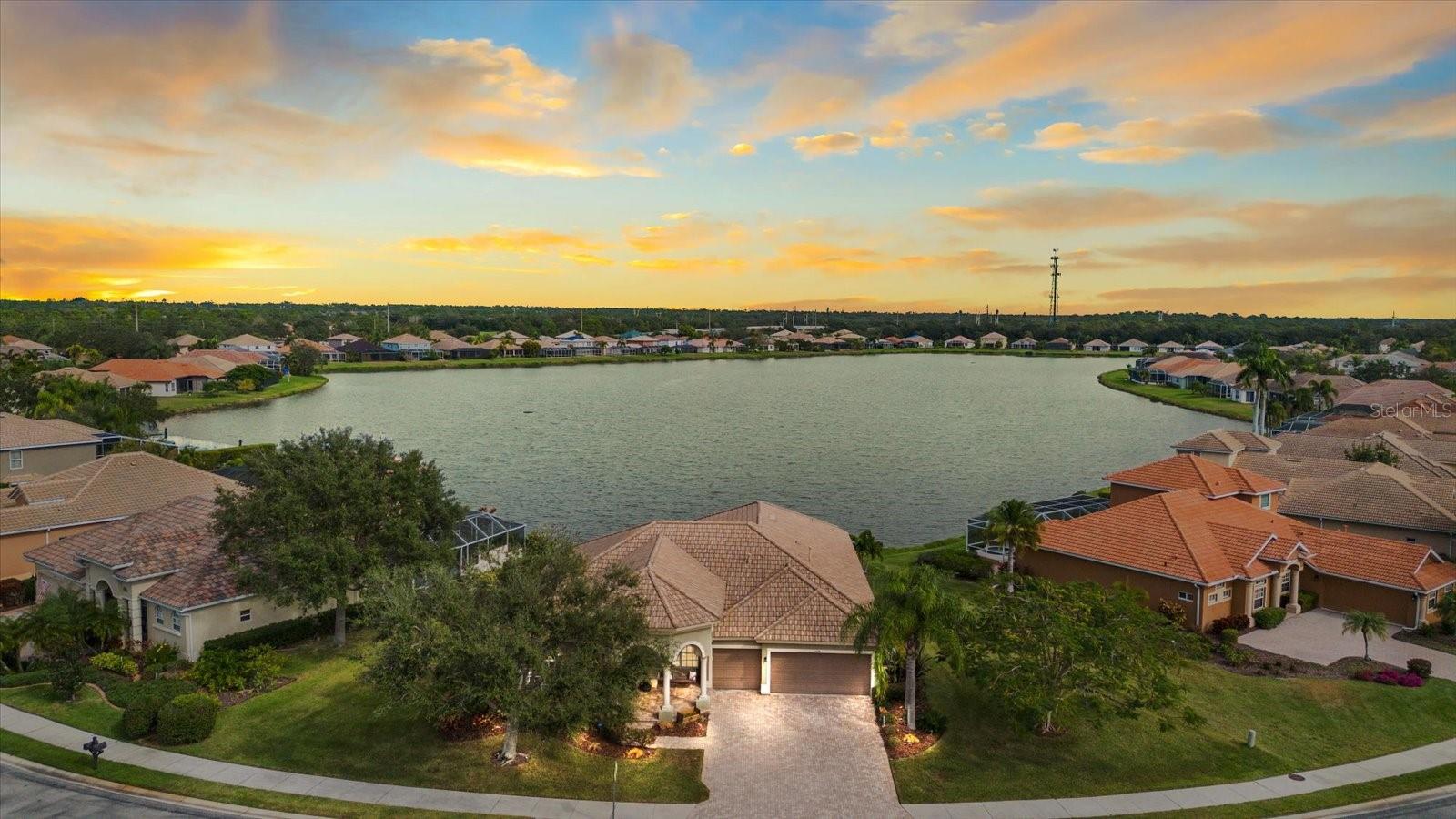 Image 4 of 46 For 7020 74th Street Circle E