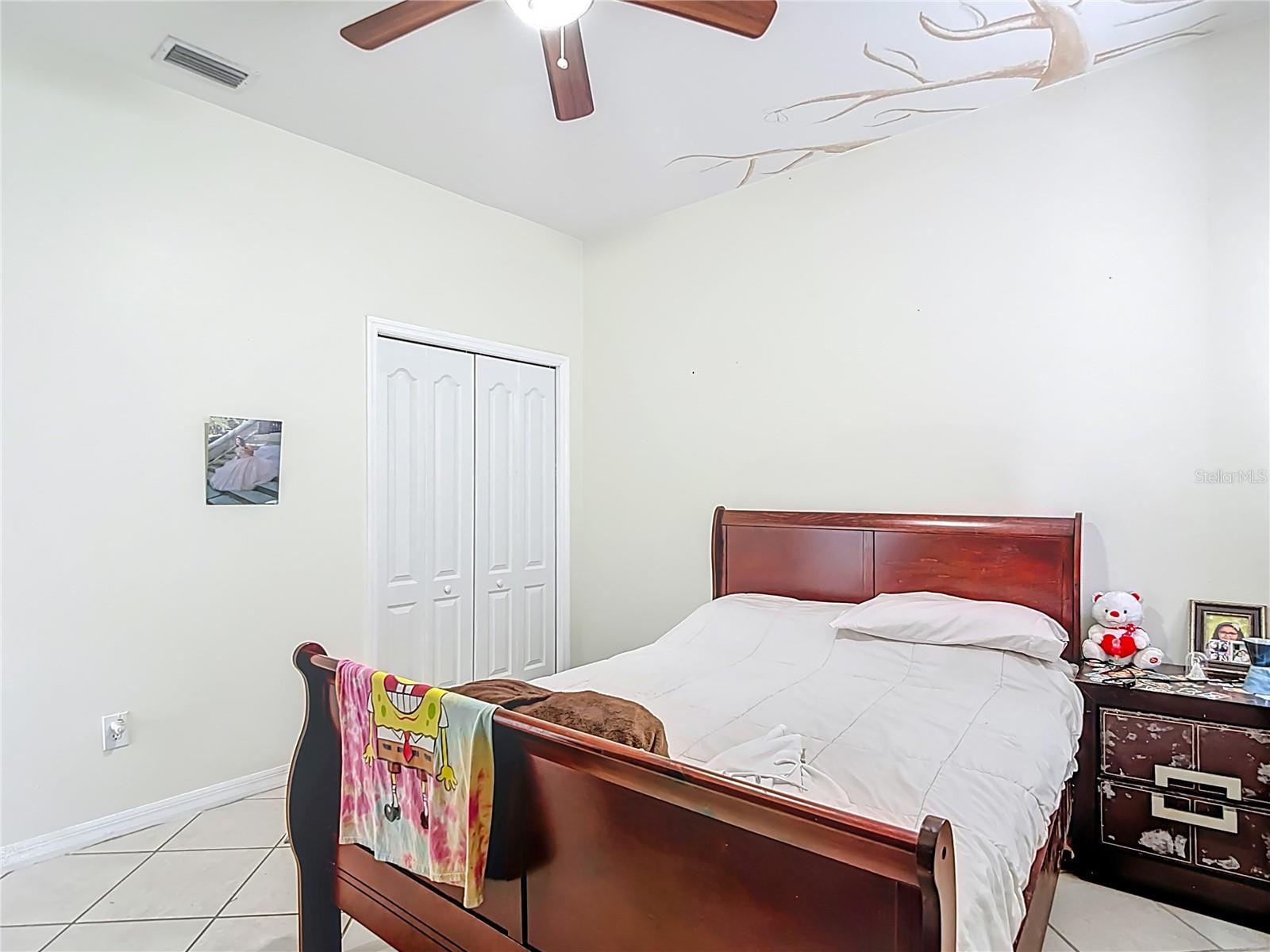 Image 17 of 25 For 221 Fairmont Drive