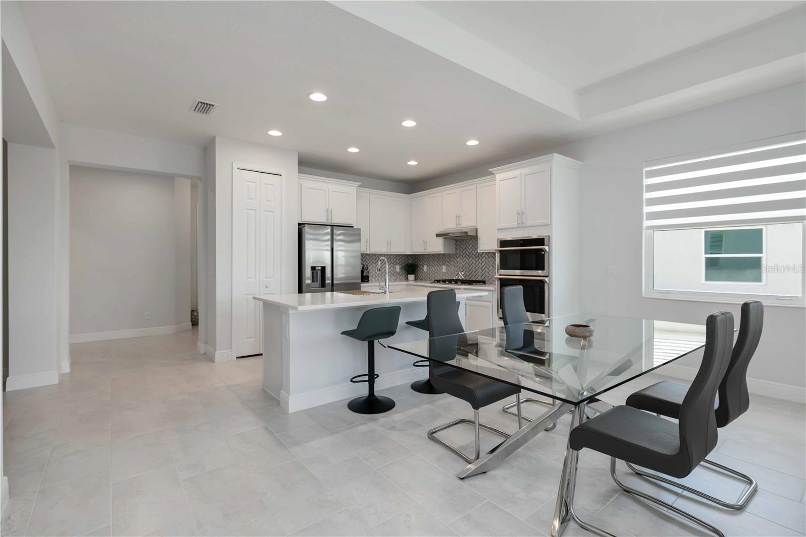 Image 12 of 42 For 223 Okeeffe Circle